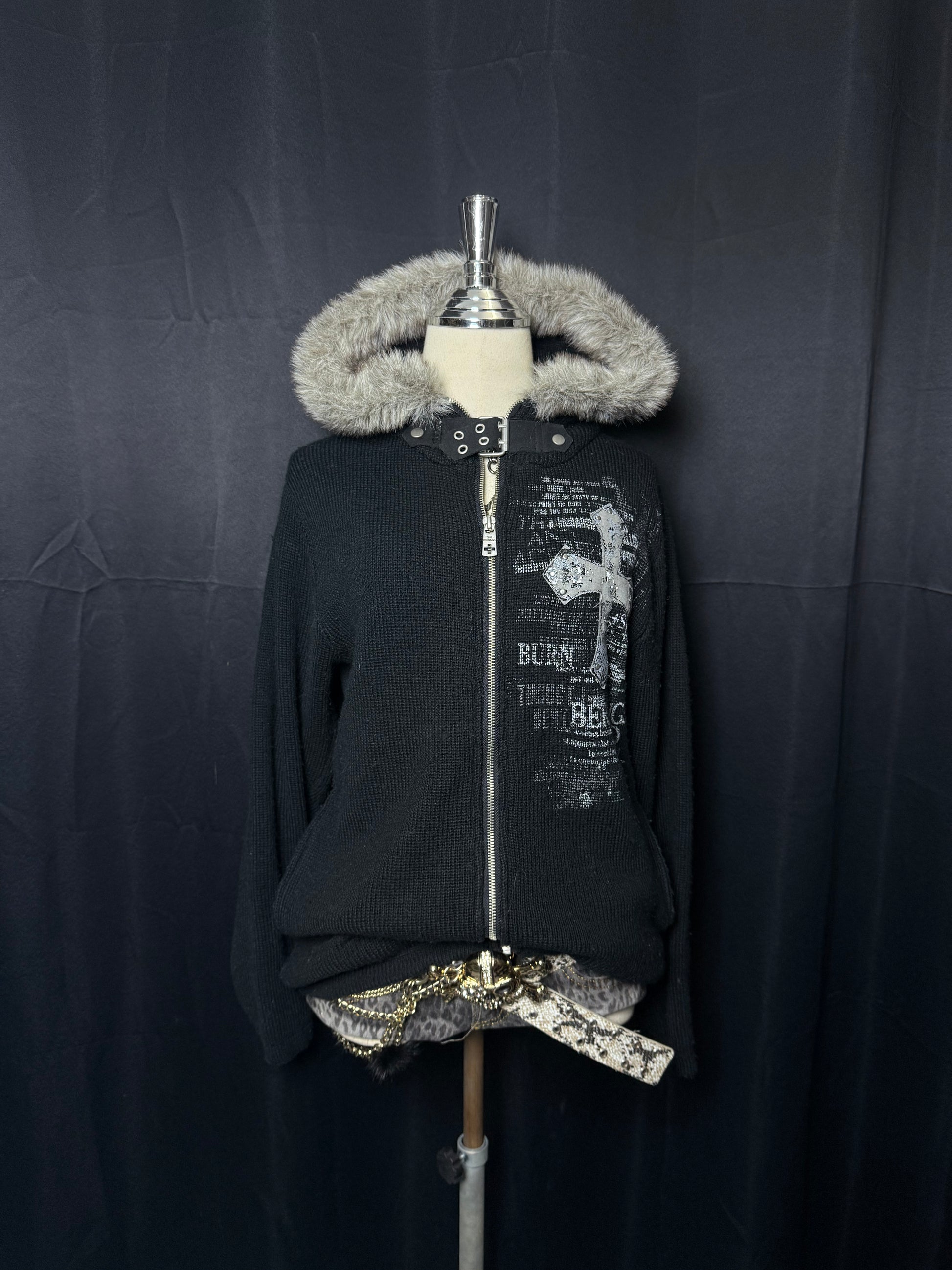 B2V-BERING SHO HOODIE ༒