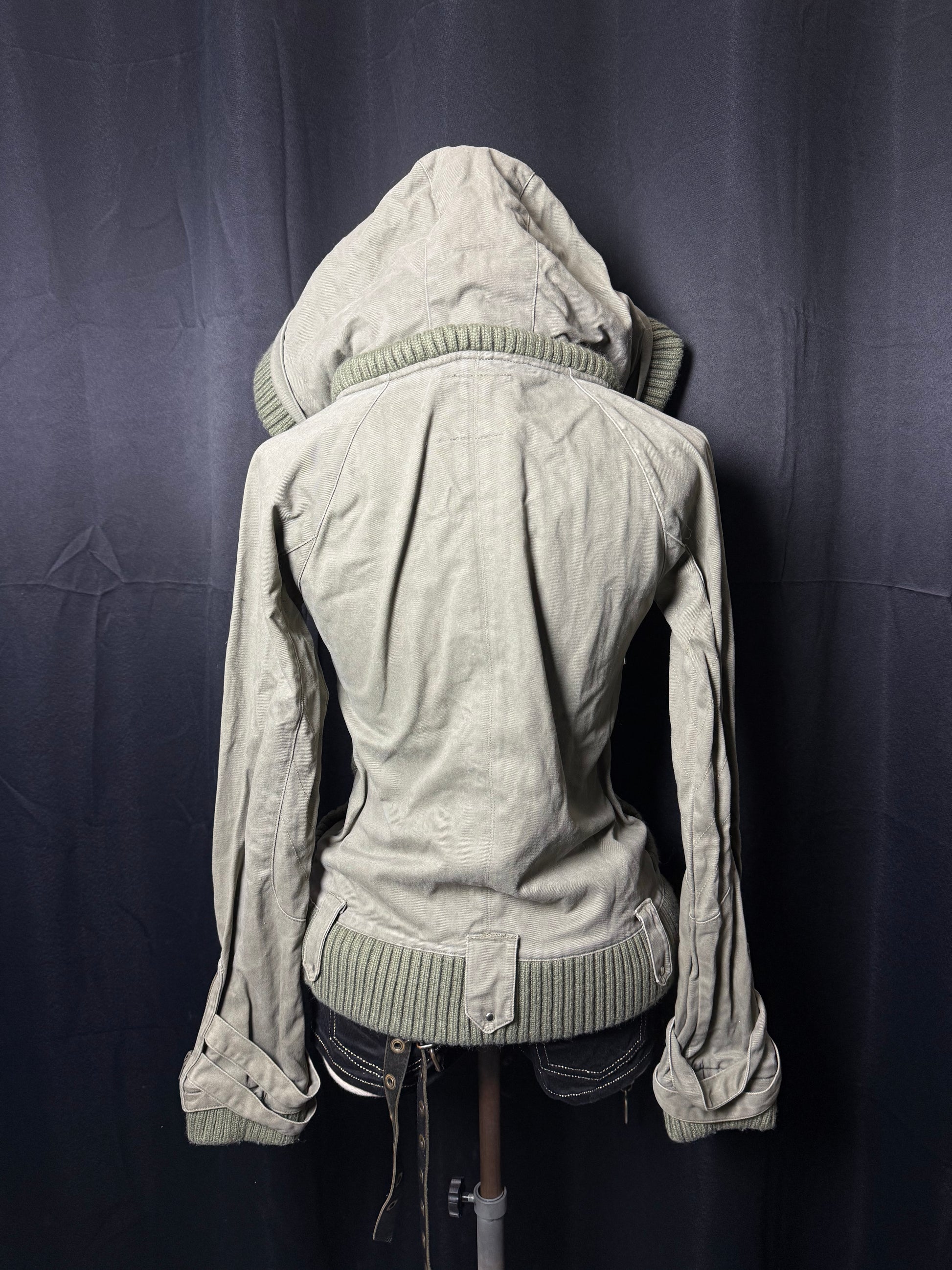 B2V-MAISON GLIFY JACKET༒