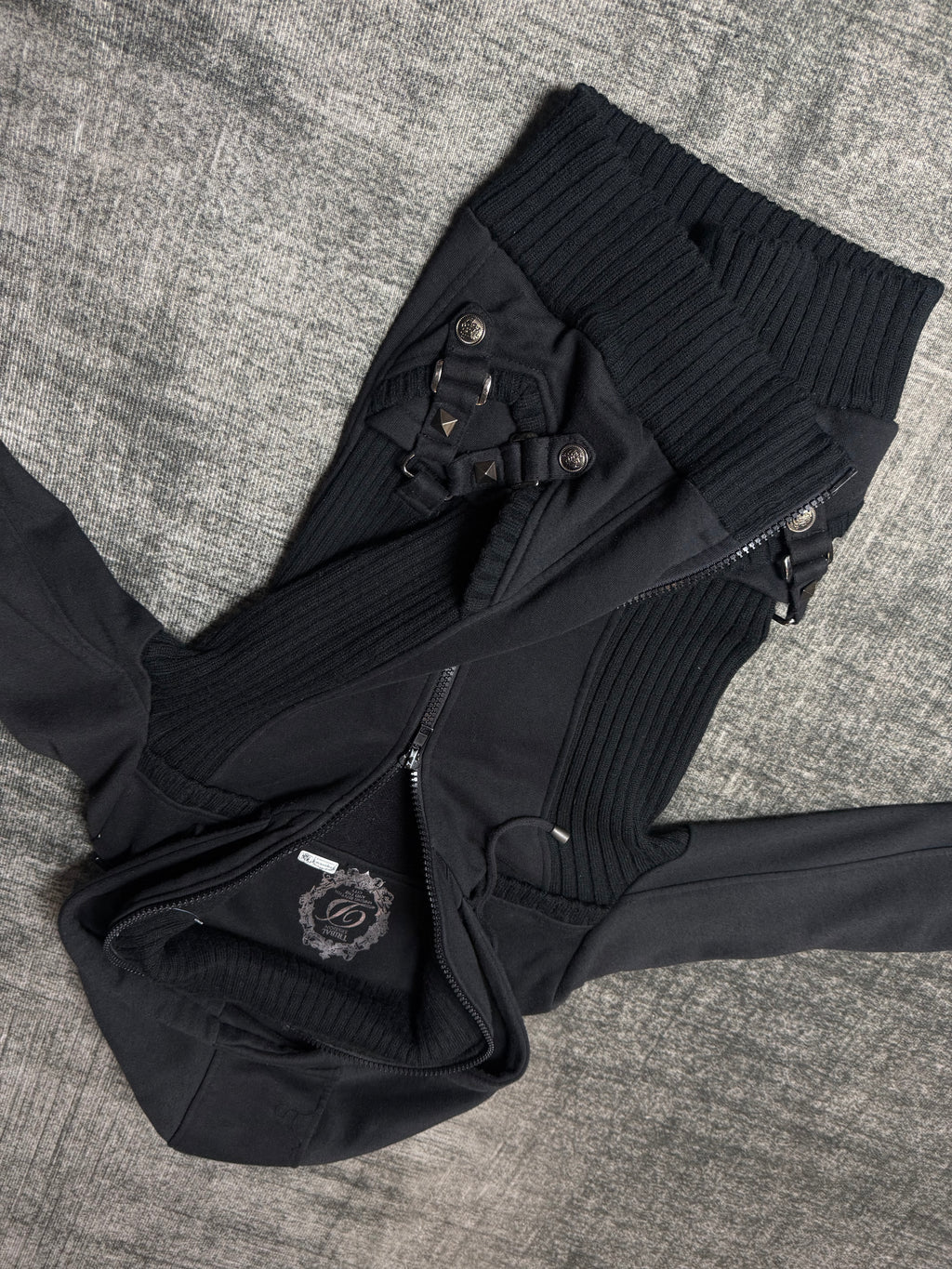 770826BAD2WEAR