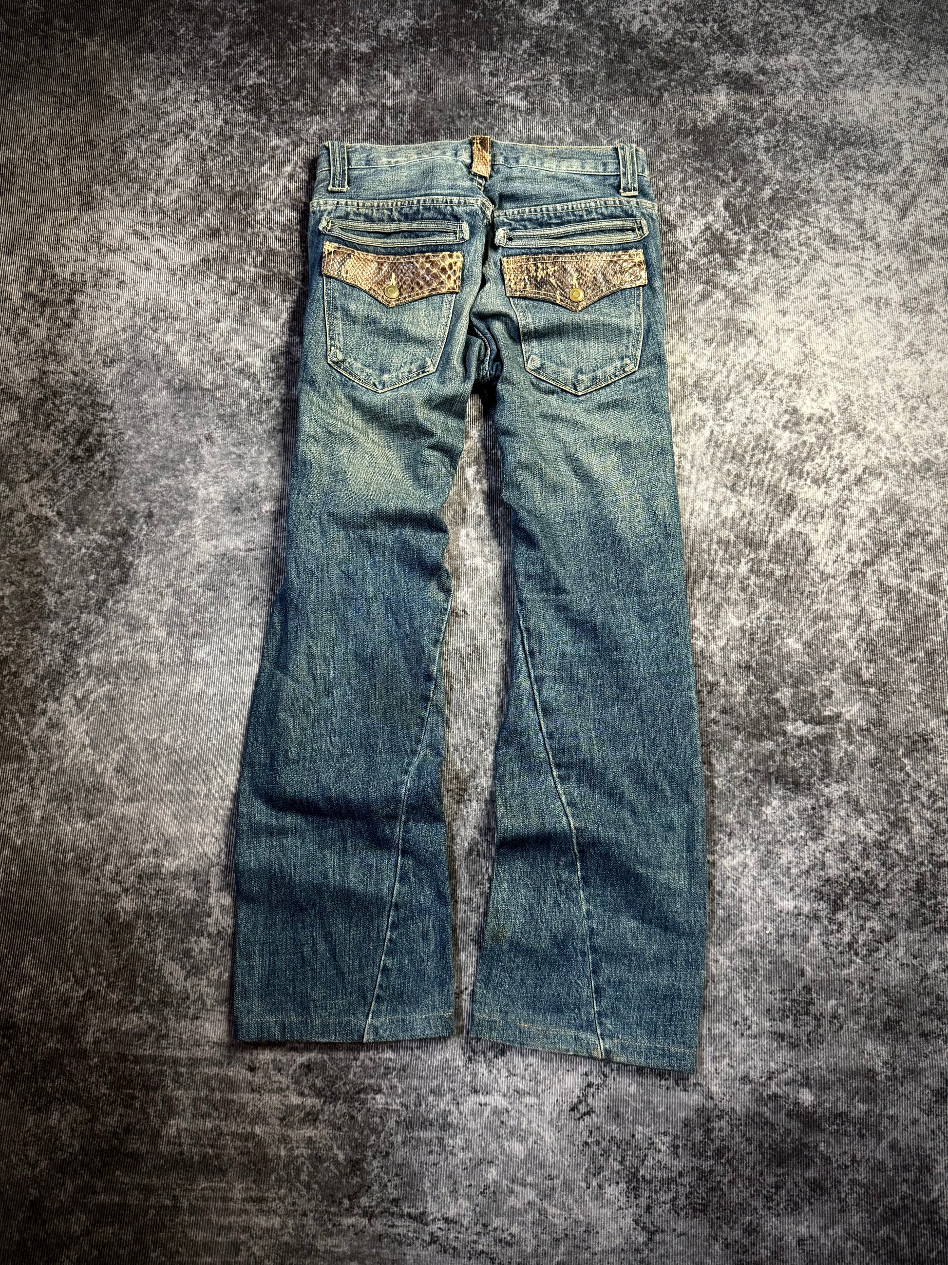 040726BAD2WEAR