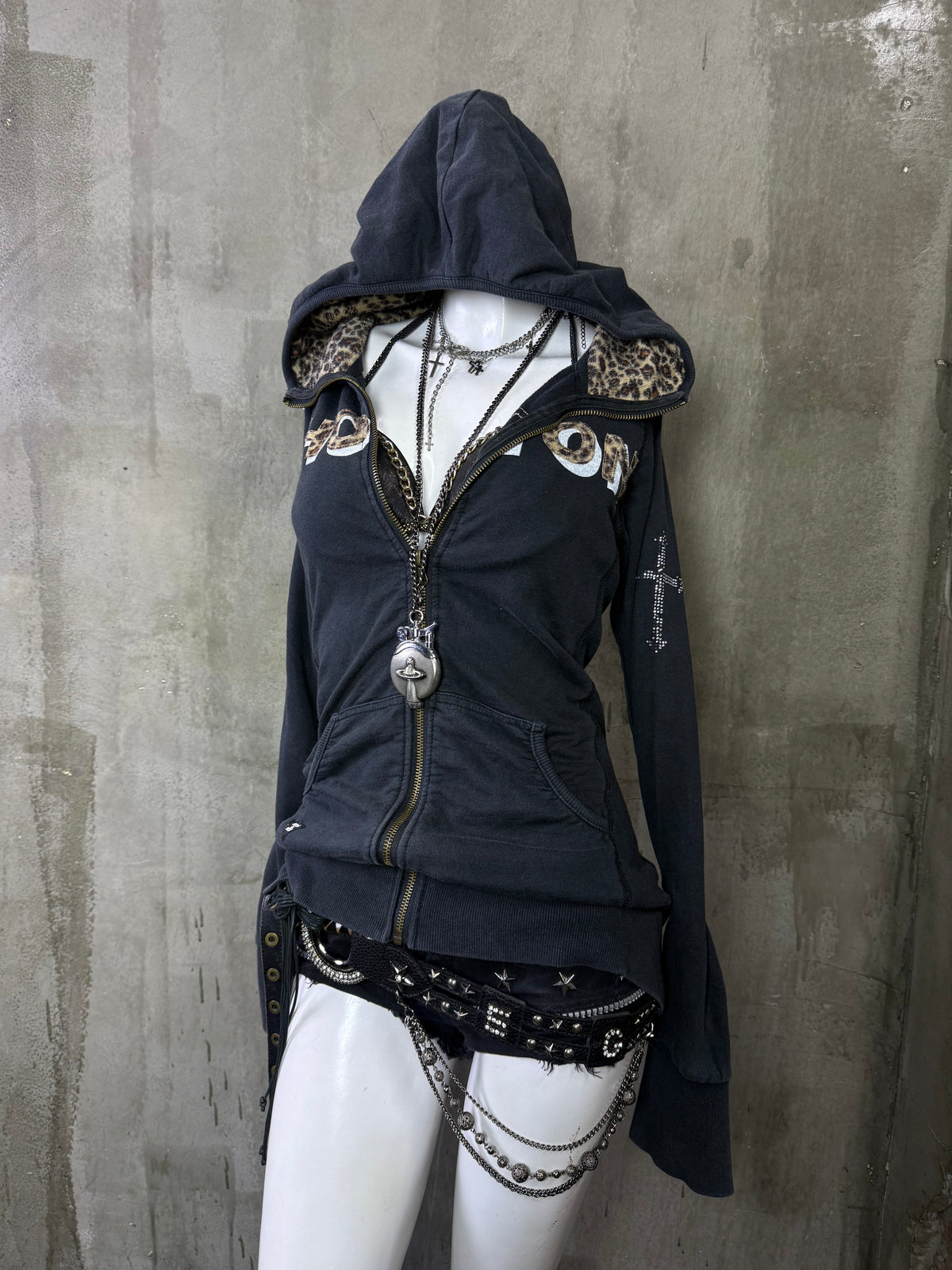 2430926BAD2WEAR