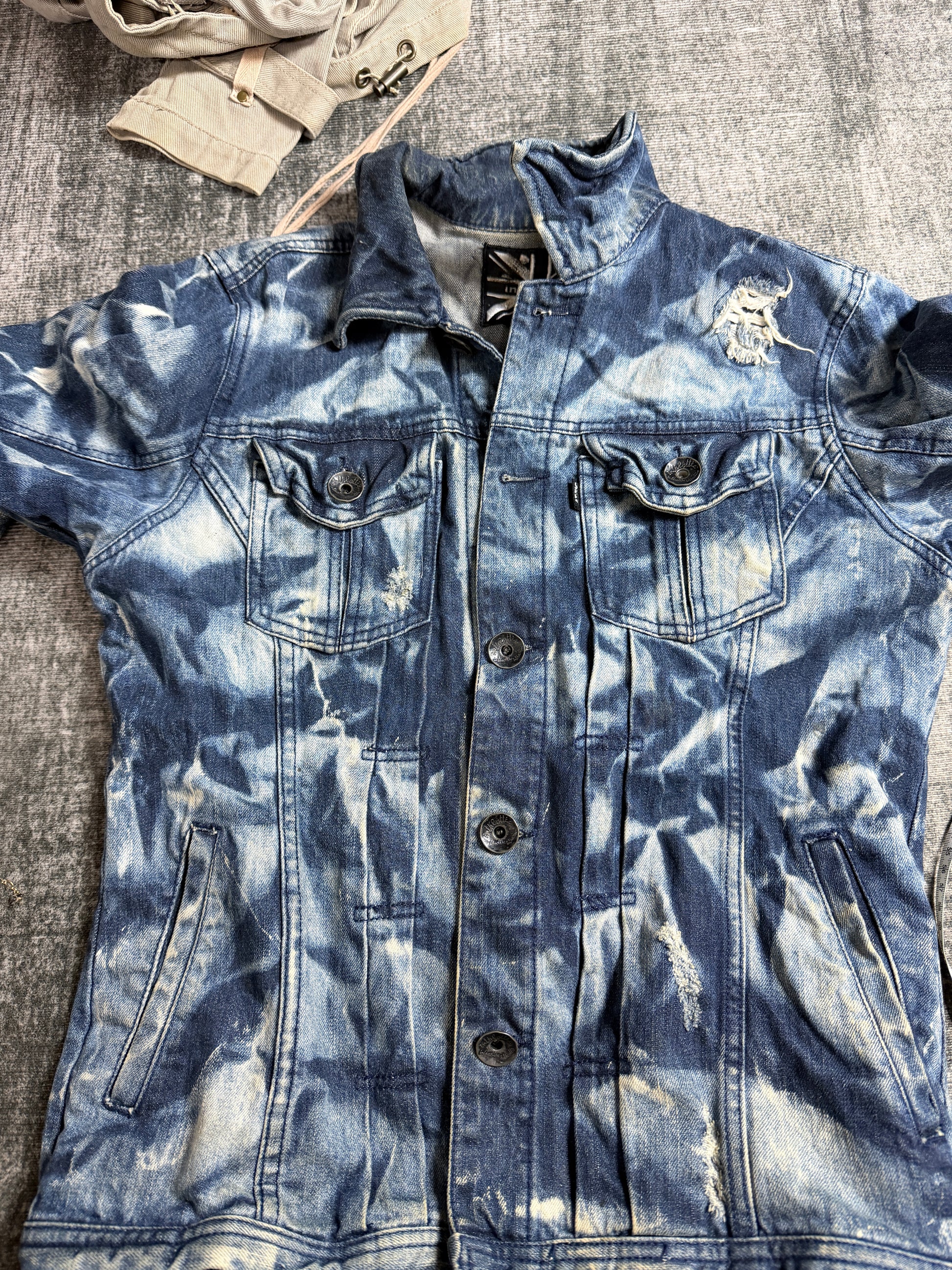 B2V- IN THE ATTIC JACKET ༒❌ DETAILS