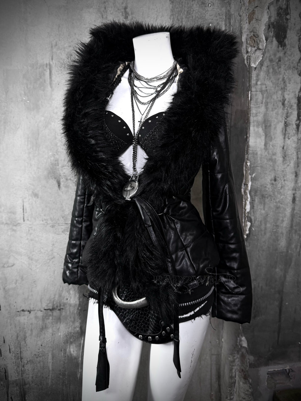 021026BAD2WEAR