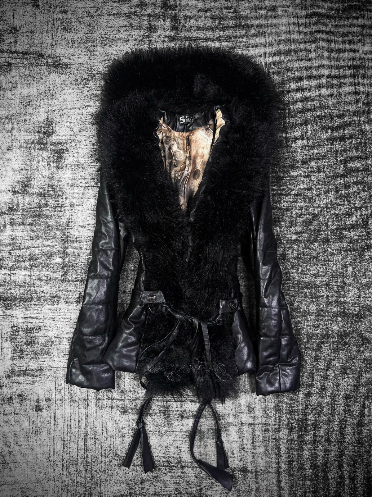 021026BAD2WEAR