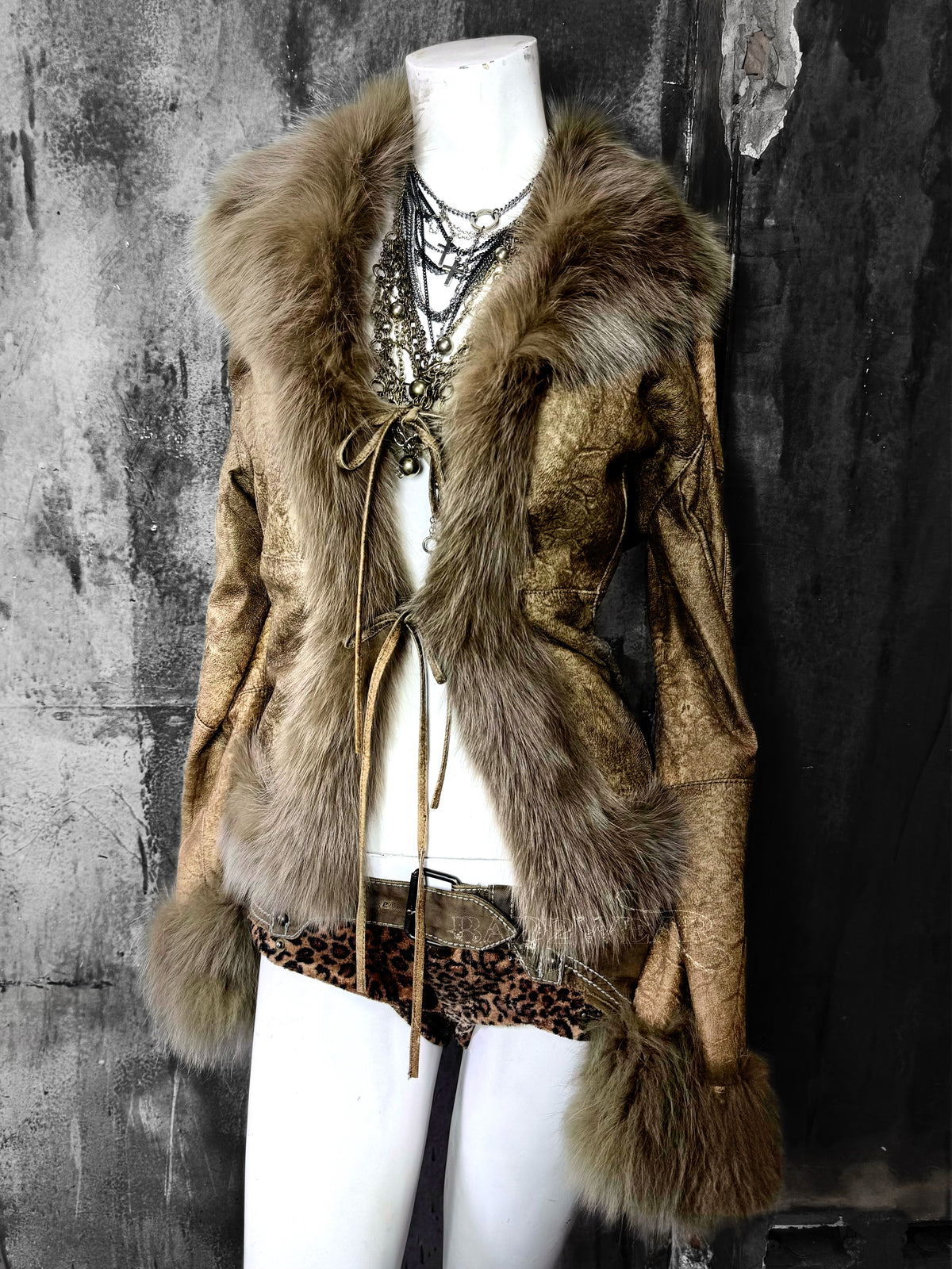 041026BAD2WEAR