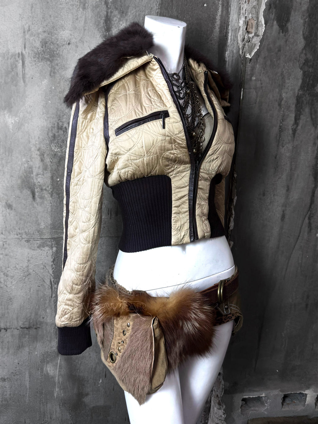 091026BAD2WEAR