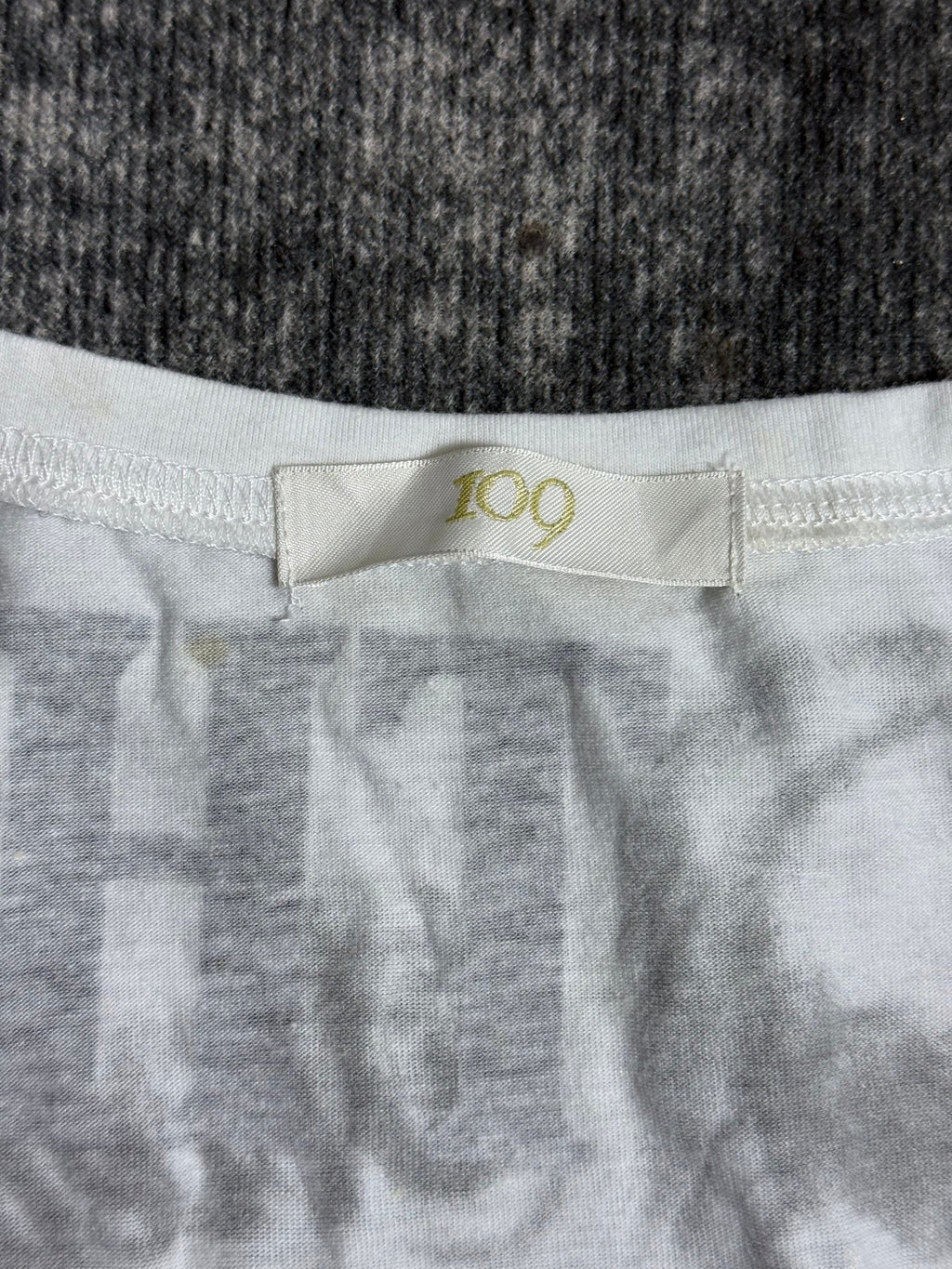 B2V - 109 SHIRT༒ vintage streetwear thrift y2k clothing by B2V_BAD2WEAR
