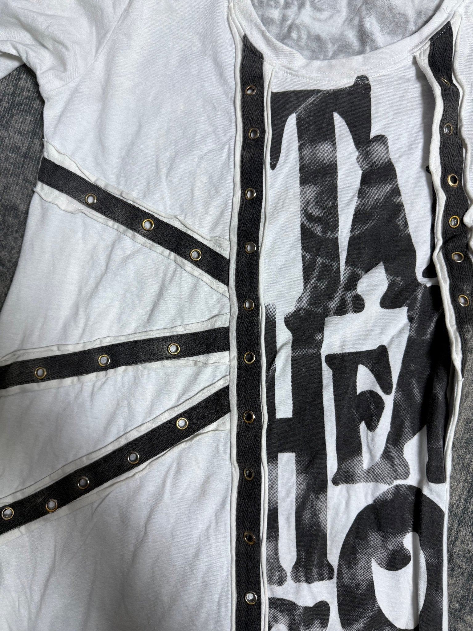 B2V - 109 SHIRT༒ vintage streetwear thrift y2k clothing by B2V_BAD2WEAR