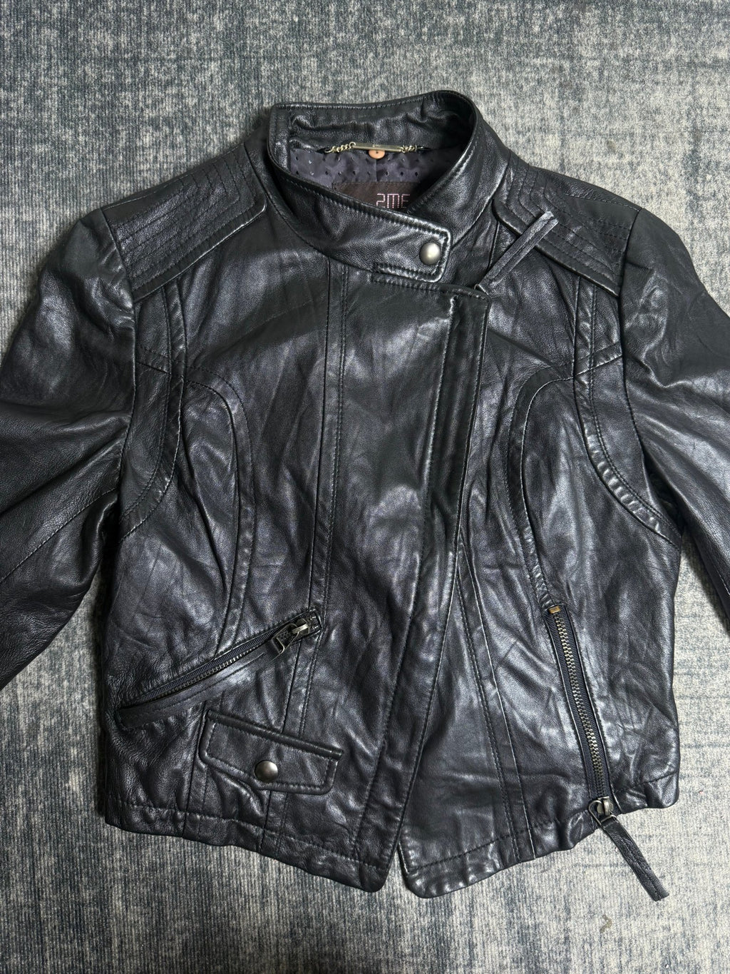 B2V 2ME JACKET ༒ vintage streetwear thrift y2k clothing by B2V_BAD2WEAR