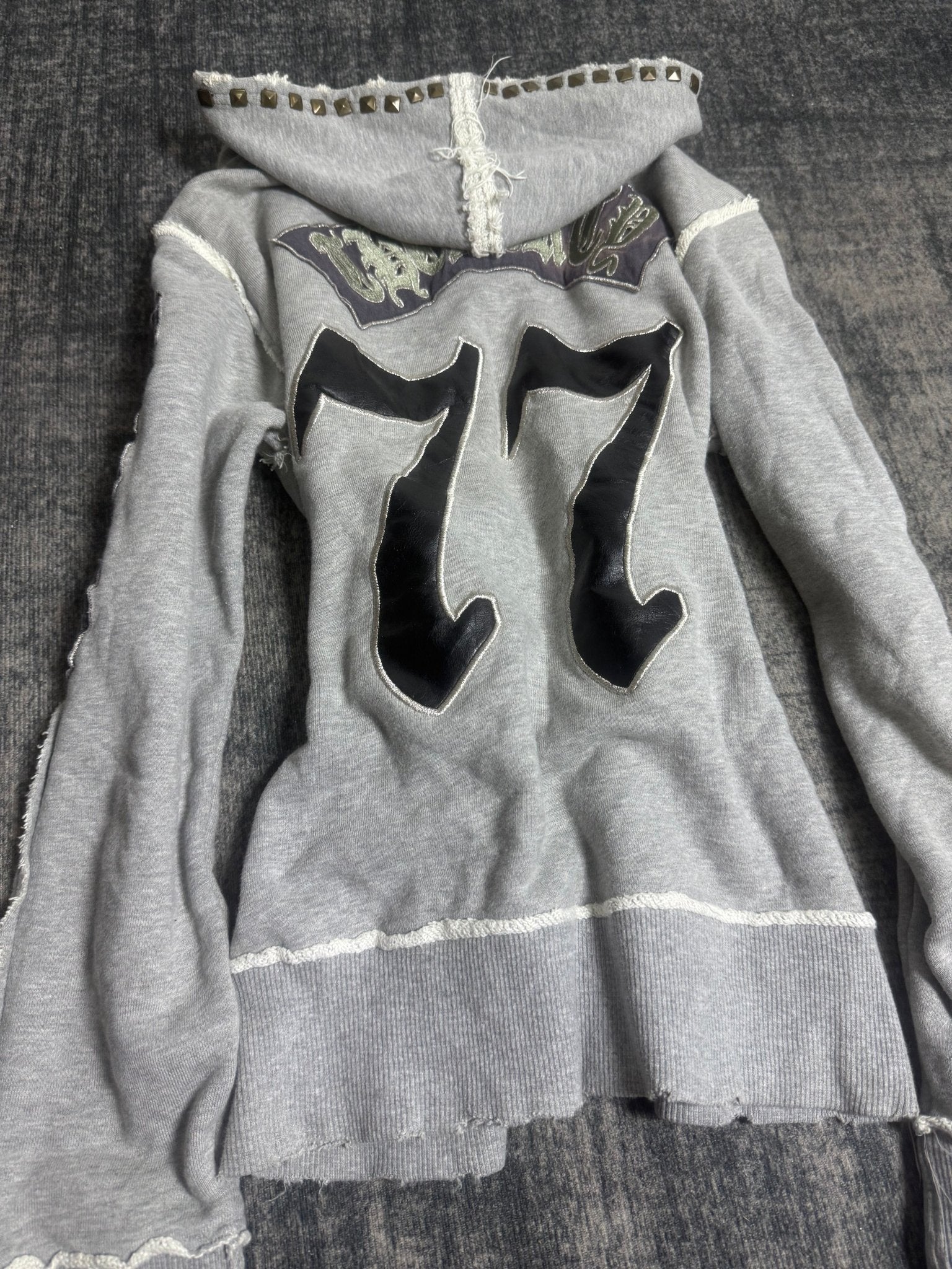 B2V - 77 HOODIE ༒ vintage streetwear thrift y2k clothing by B2V_BAD2WEAR