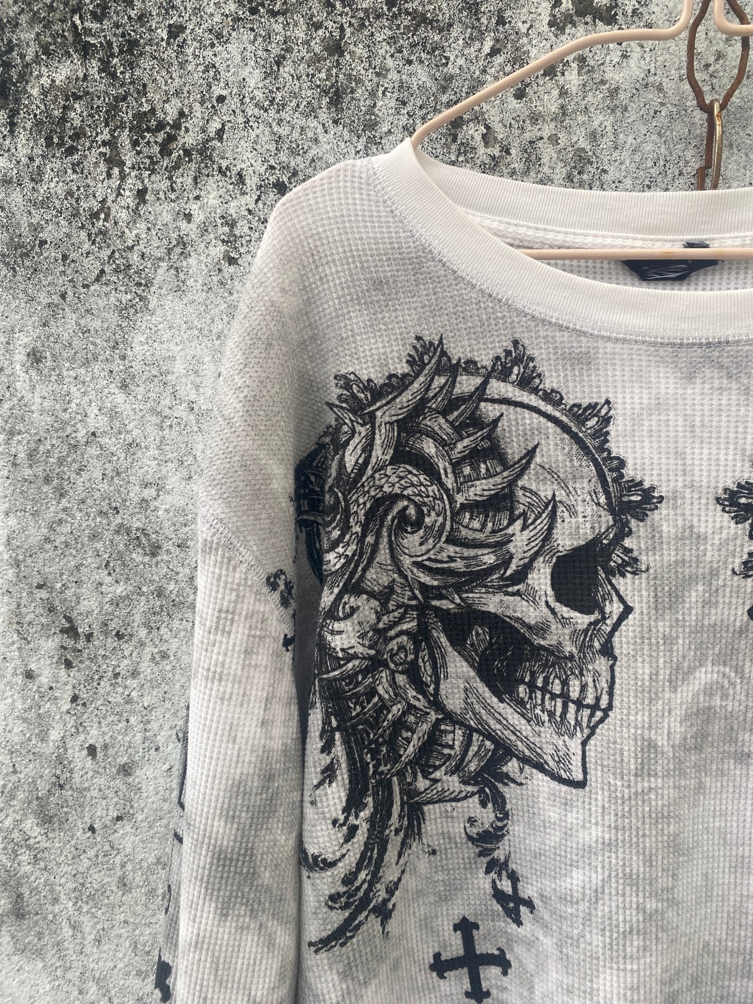 B2V - AFFLICTION TOP༒ vintage streetwear thrift y2k clothing by B2V_BAD2WEAR