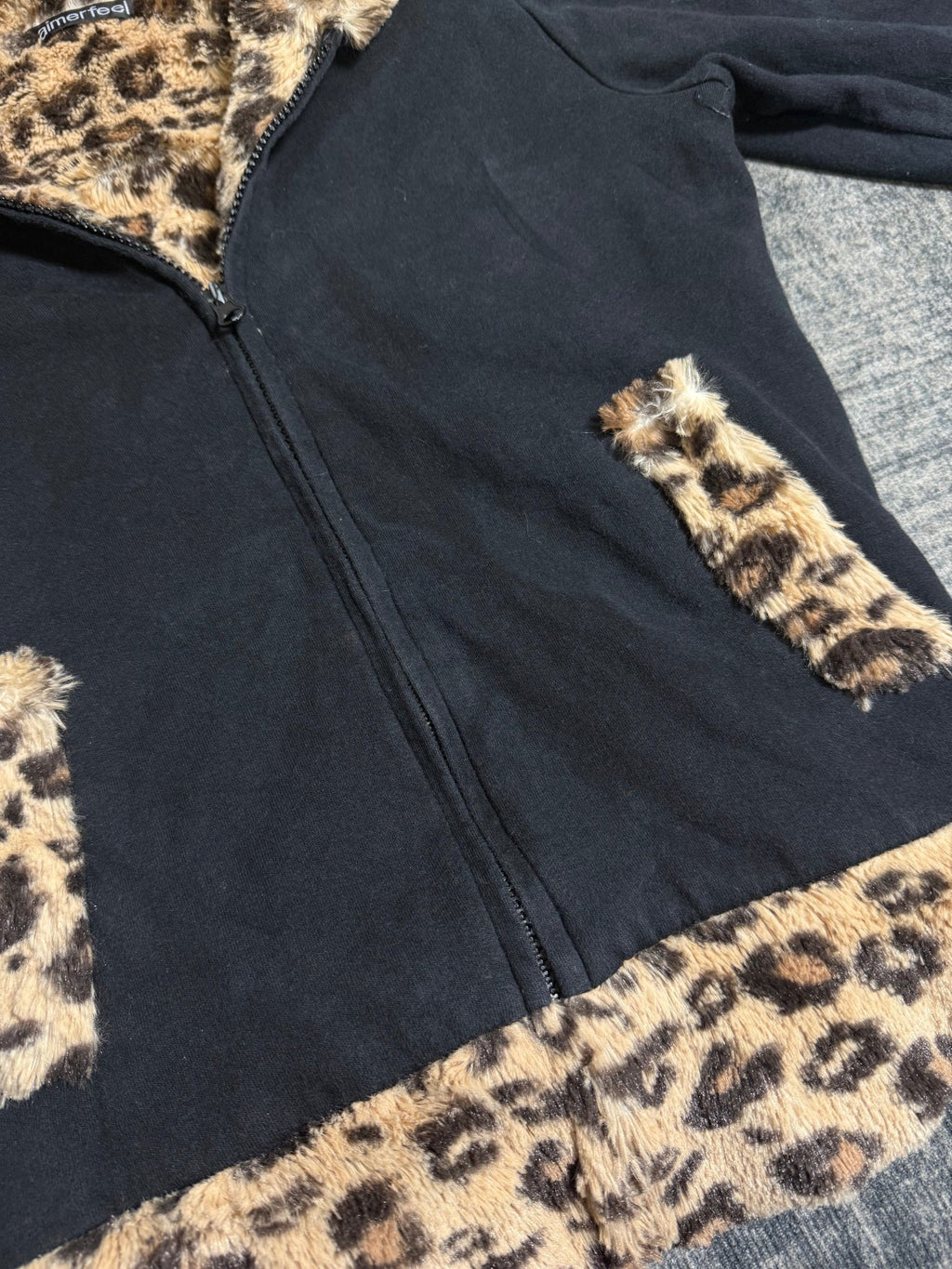 B2V - AIMERFEEL HOODIE༒ vintage streetwear thrift y2k clothing by B2V_BAD2WEAR