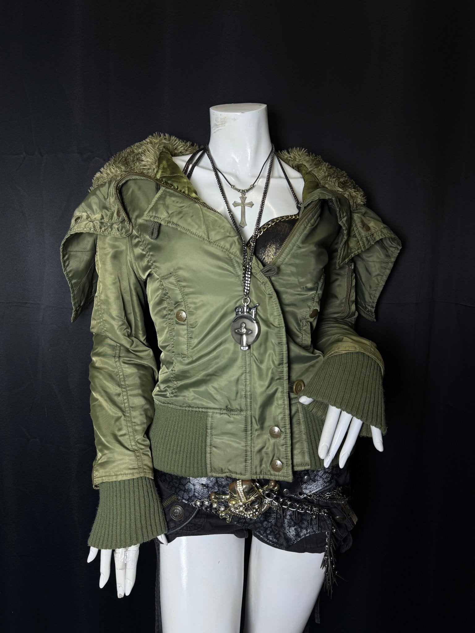 B2V - ALPHA INDUSTRIAL JACKET༒ vintage streetwear thrift y2k clothing by B2V_BAD2WEAR