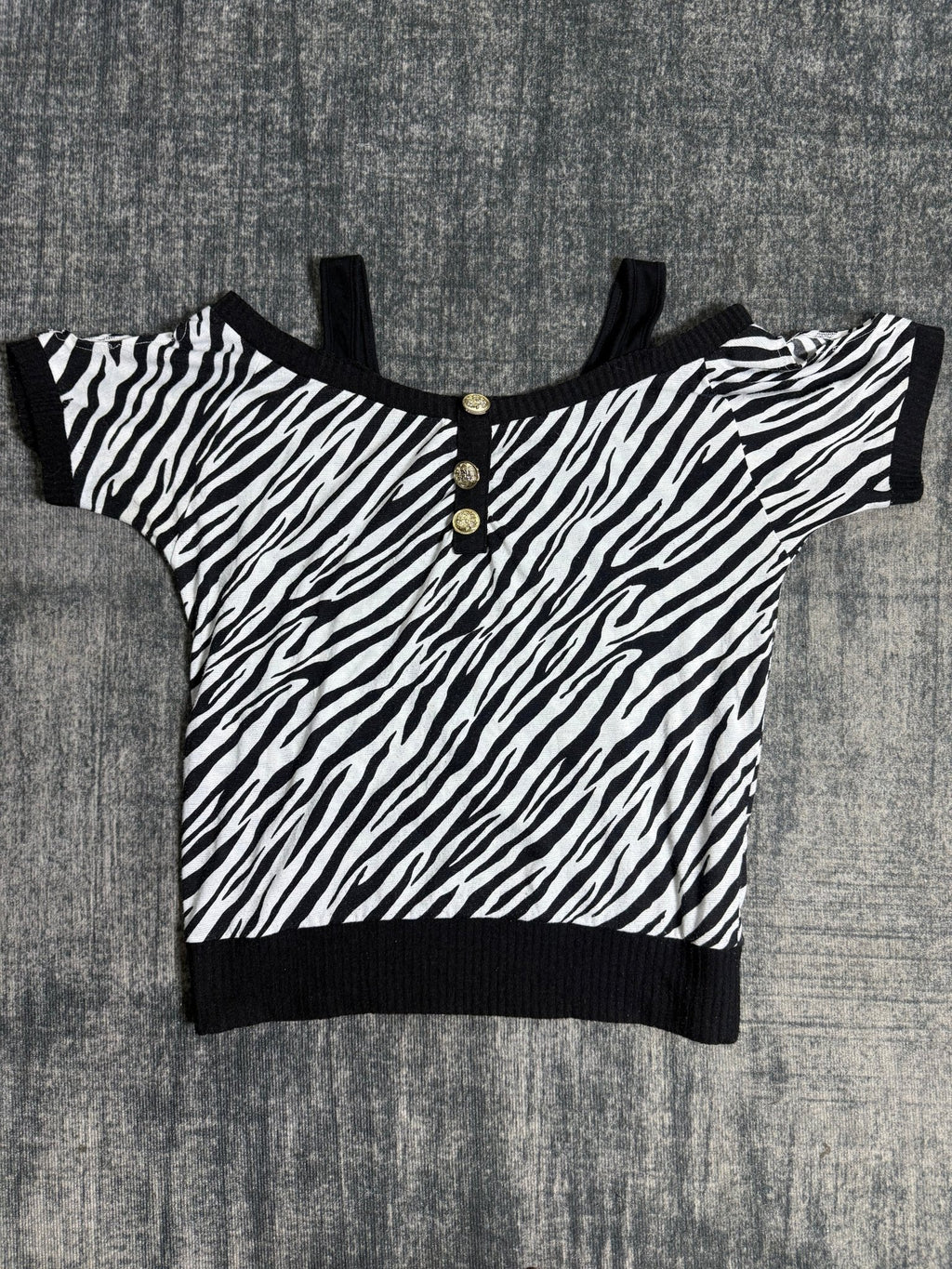 B2V - AMIEE SHIRT༒ vintage streetwear thrift y2k clothing by B2V_BAD2WEAR