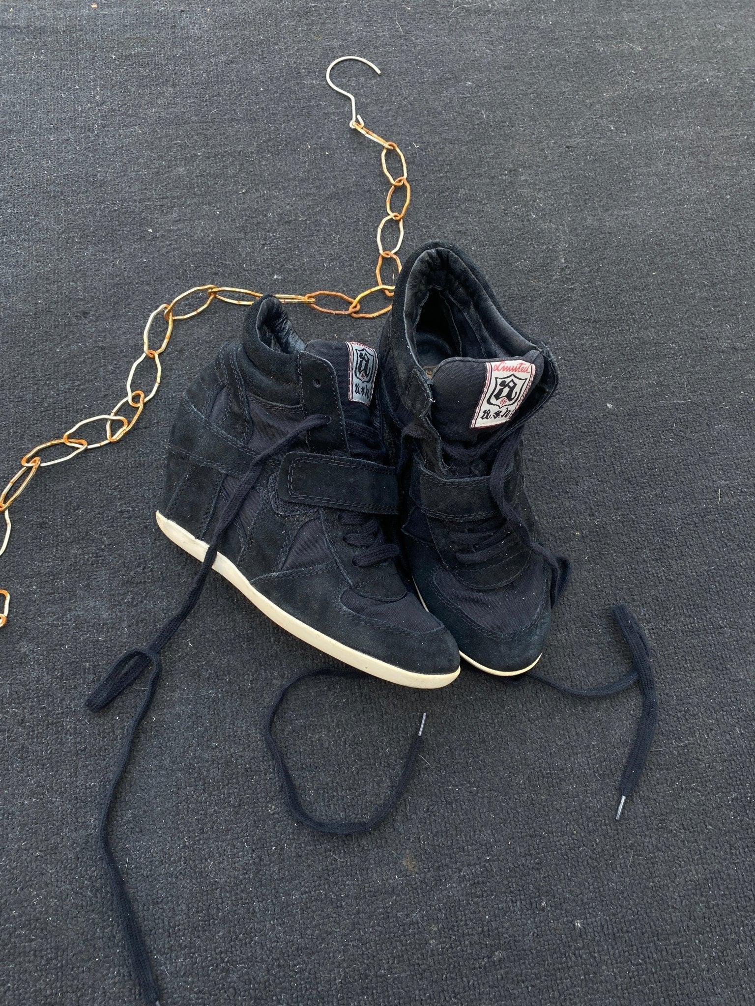 B2V - ASH SHOES༒ vintage streetwear thrift y2k clothing by B2V_BAD2WEAR