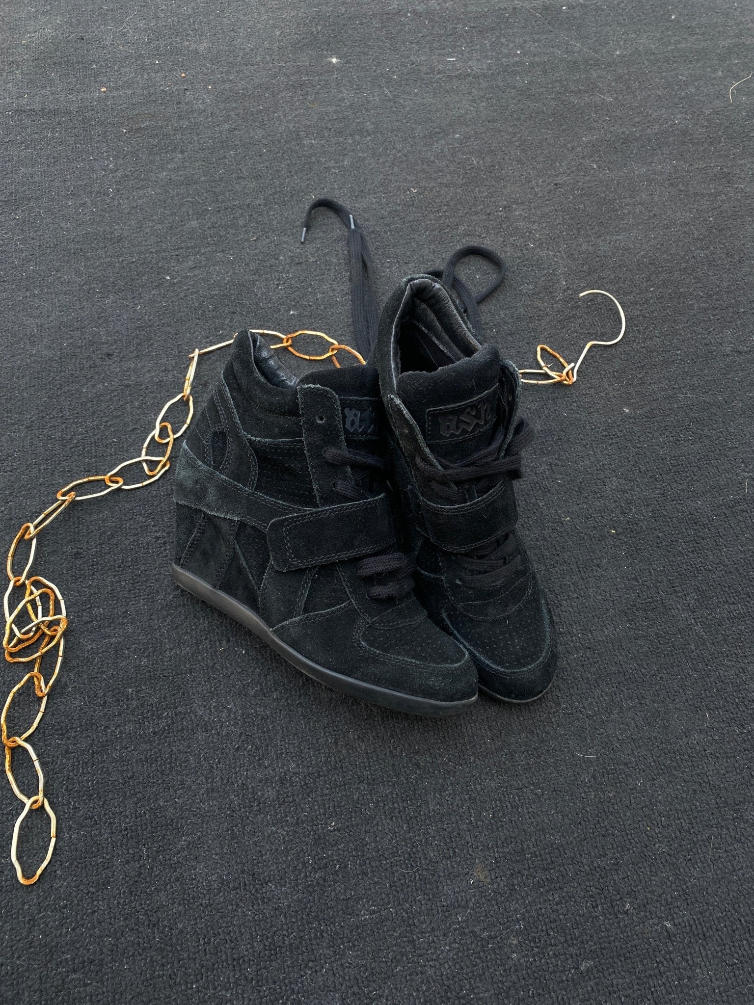 B2V - ASH SHOES༒ vintage streetwear thrift y2k clothing by B2V_BAD2WEAR