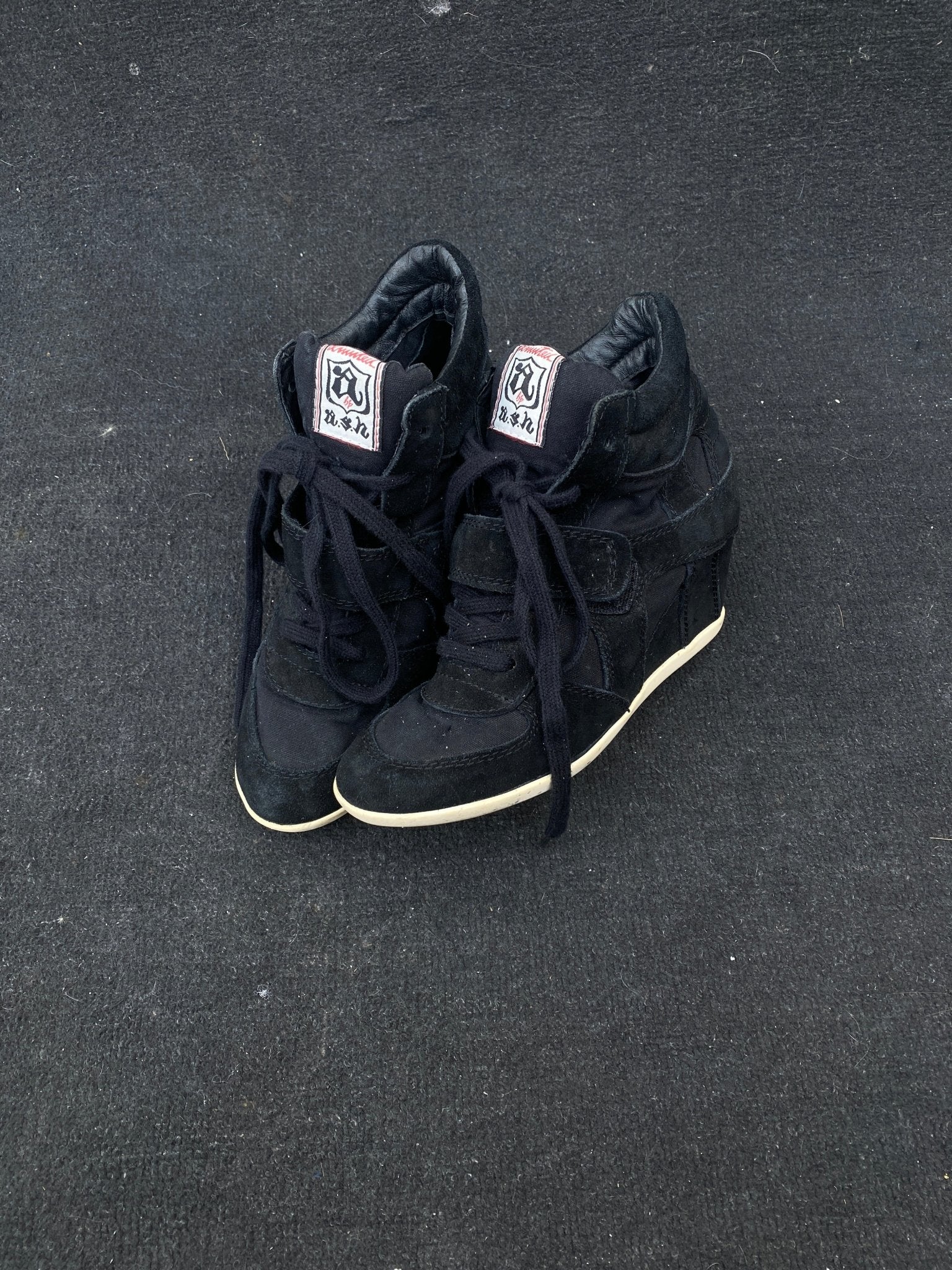 B2V - ASH SHOES༒ vintage streetwear thrift y2k clothing by B2V_BAD2WEAR