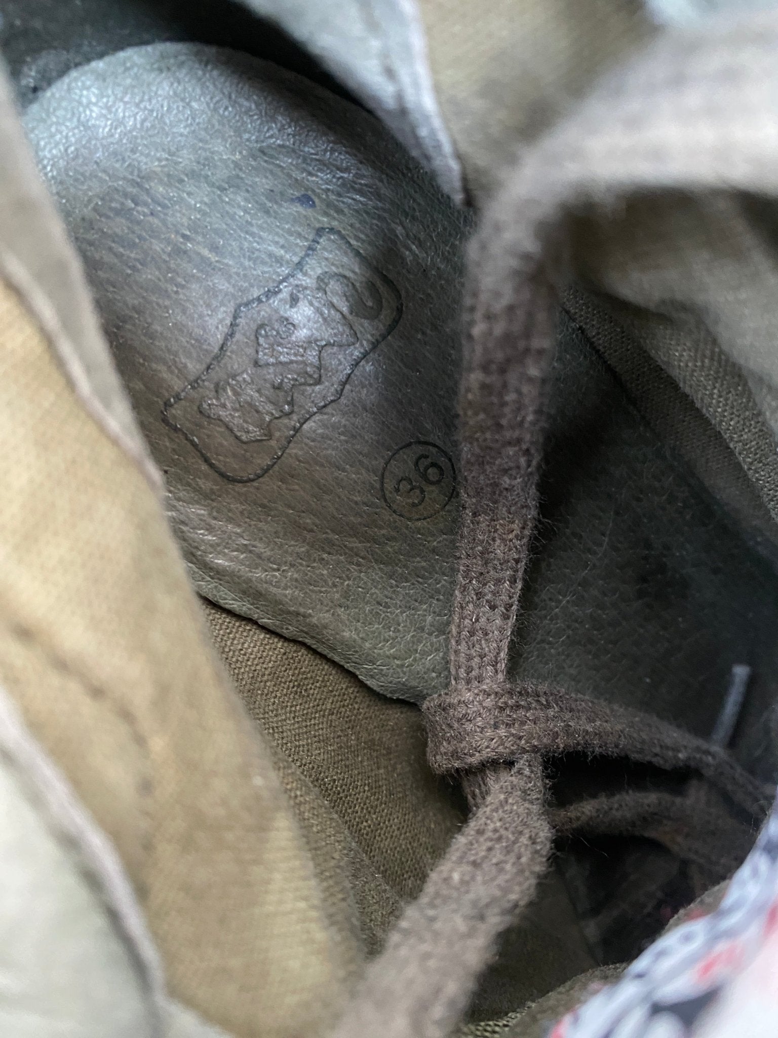 B2V - ASH SHOES༒ vintage streetwear thrift y2k clothing by B2V_BAD2WEAR
