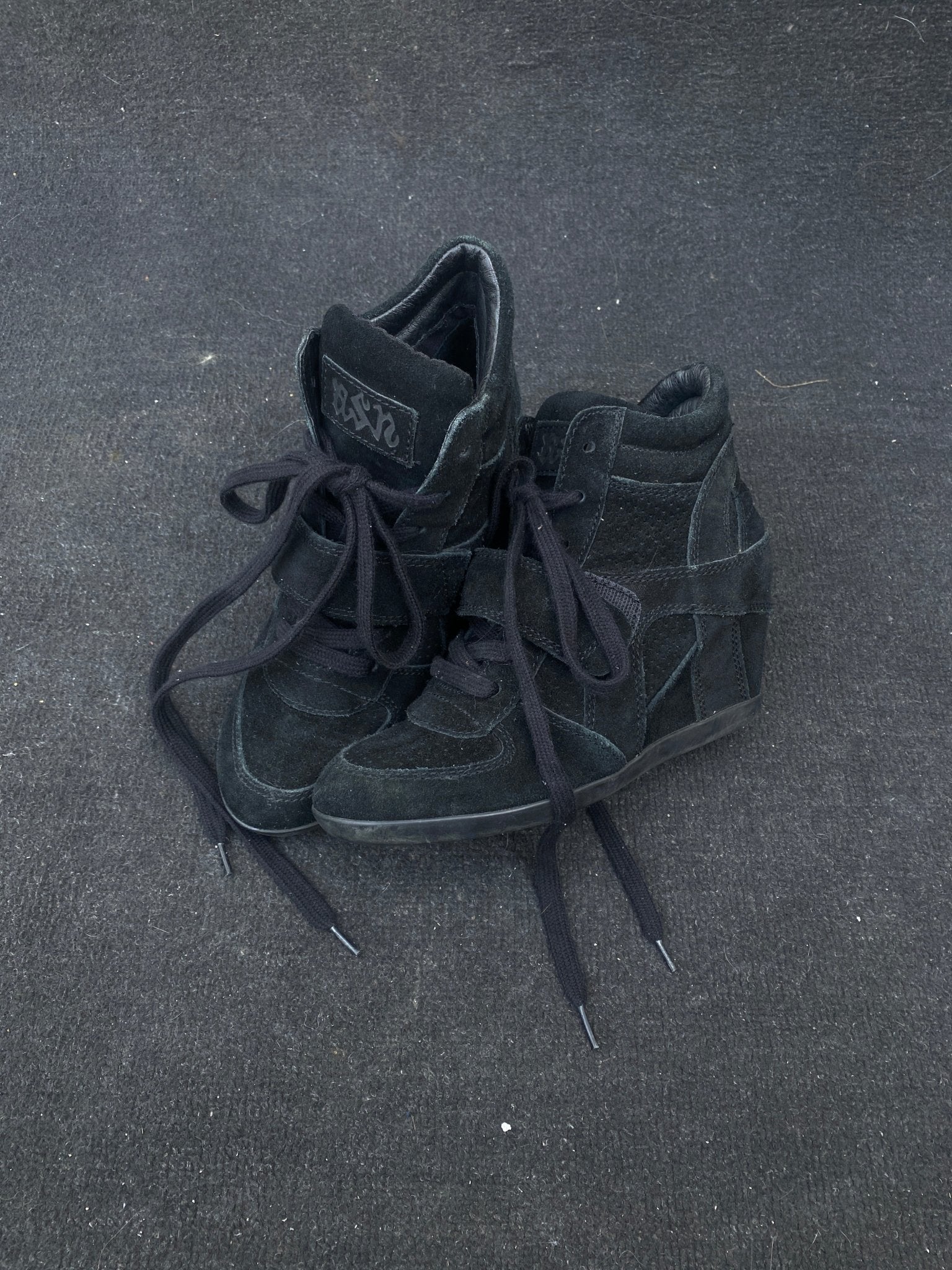 B2V - ASH SHOES༒ vintage streetwear thrift y2k clothing by B2V_BAD2WEAR