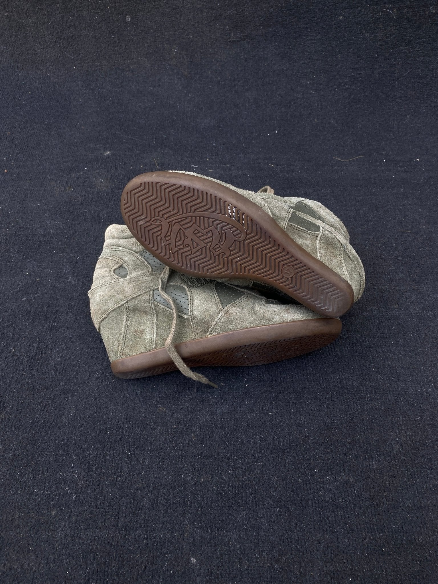 B2V - ASH SHOES༒ vintage streetwear thrift y2k clothing by B2V_BAD2WEAR