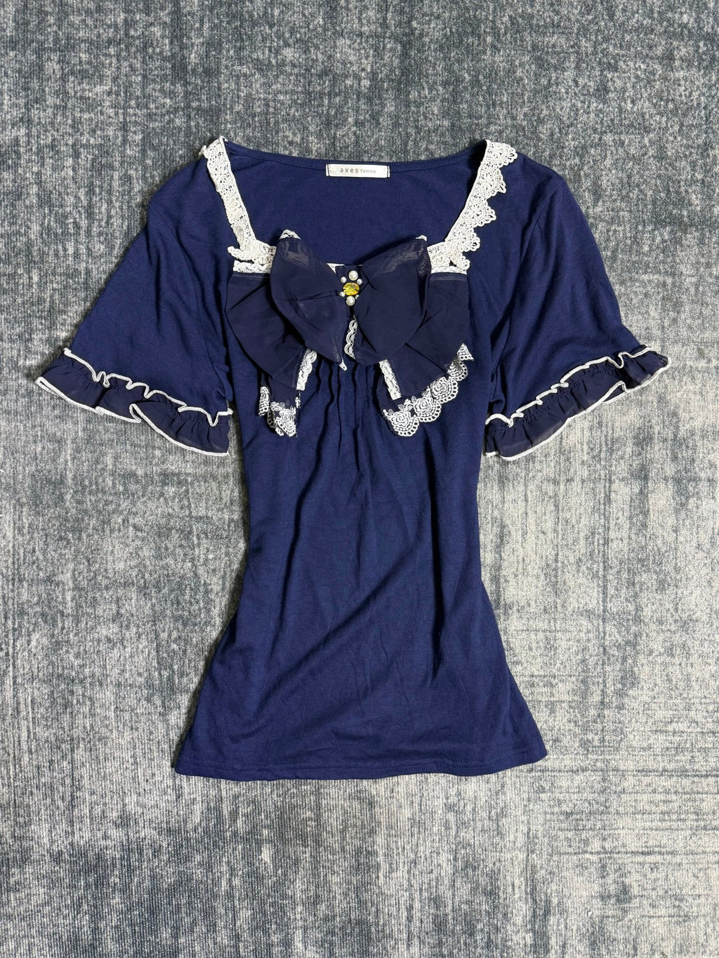 B2V - AXES FEMME SHIRT༒ vintage streetwear thrift y2k clothing by B2V_BAD2WEAR