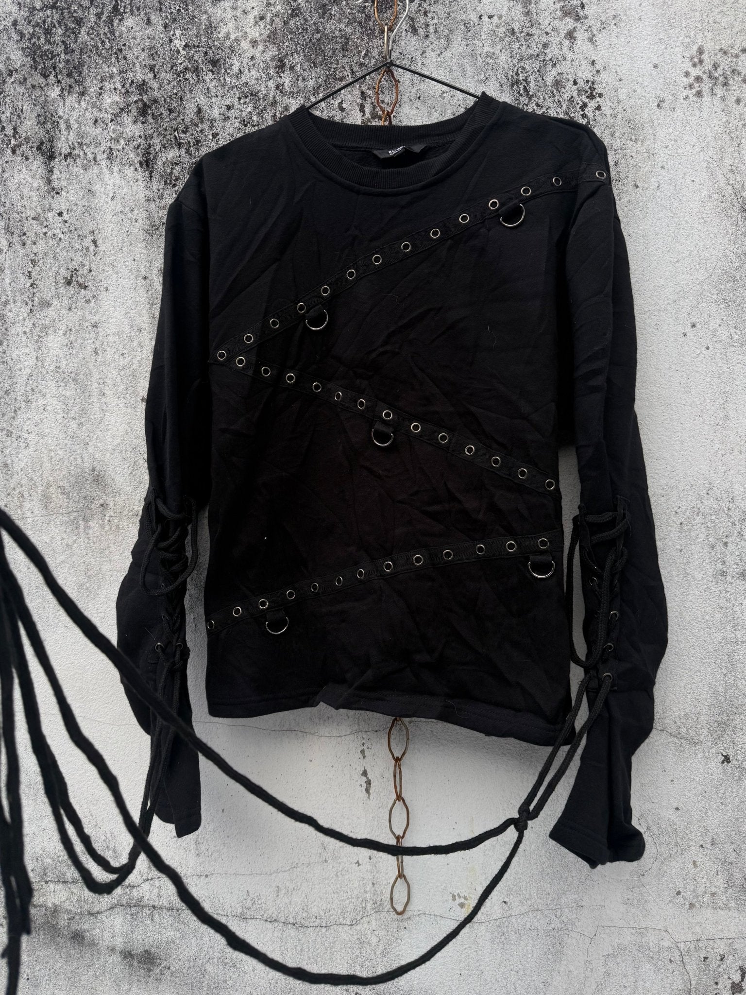 B2V - BANNED TOP༒ vintage streetwear thrift y2k clothing by B2V_BAD2WEAR