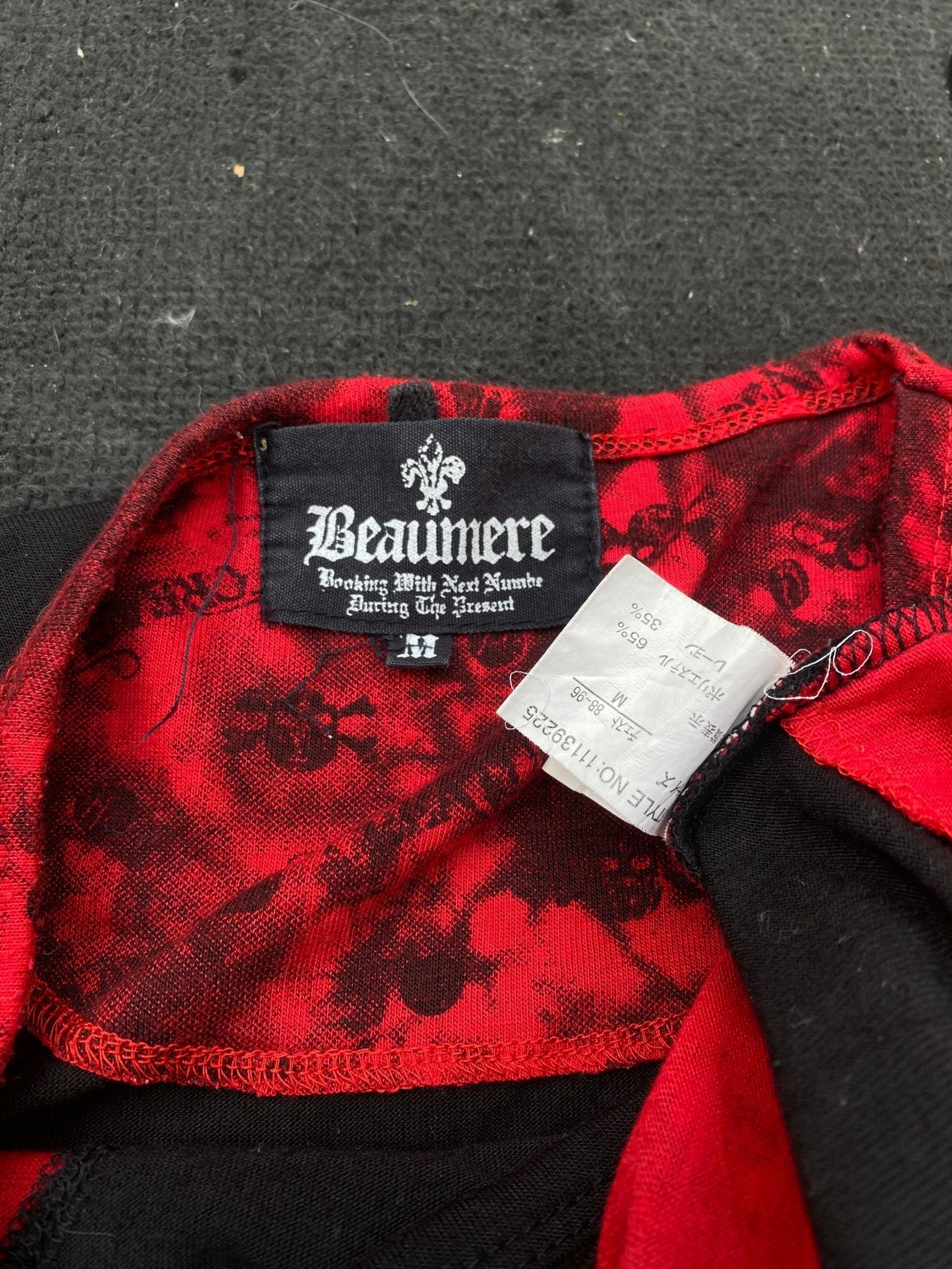 B2V - BEAUMERE RED T༒ vintage streetwear thrift y2k clothing by B2V_BAD2WEAR