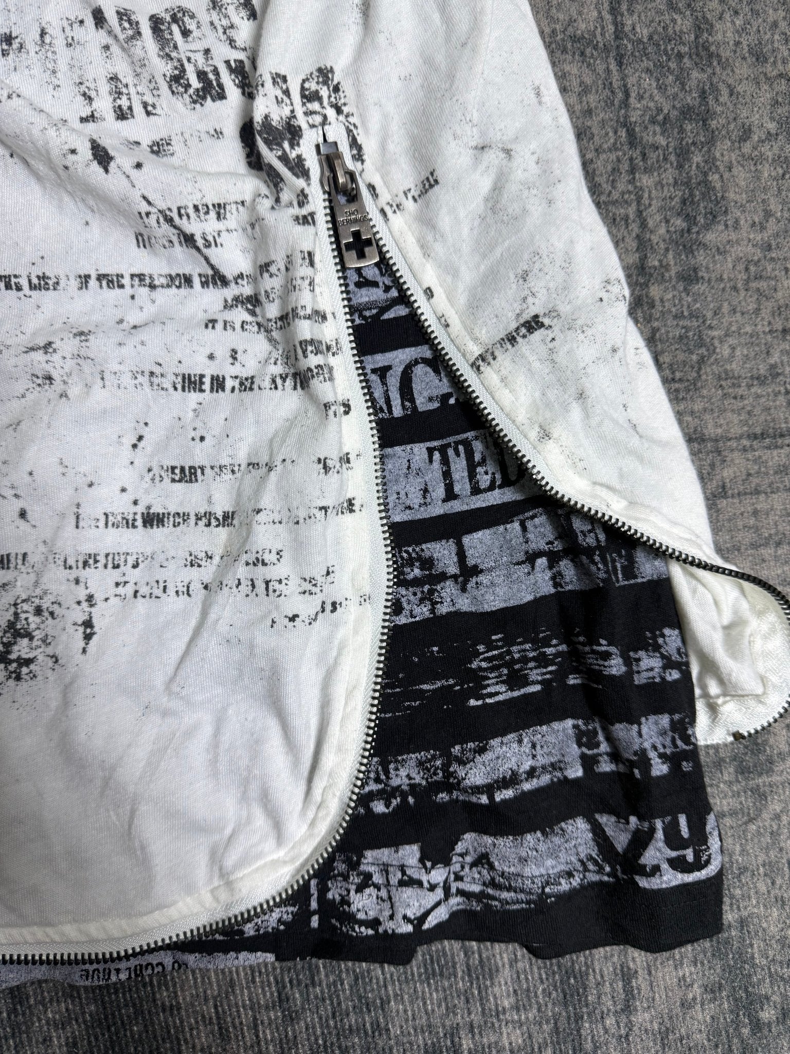 B2V - BERING SHO SHIRT༒ vintage streetwear thrift y2k clothing by B2V_BAD2WEAR