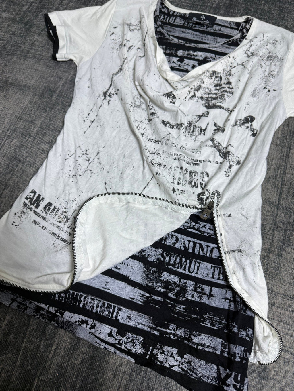 B2V - BERING SHO SHIRT༒ vintage streetwear thrift y2k clothing by B2V_BAD2WEAR
