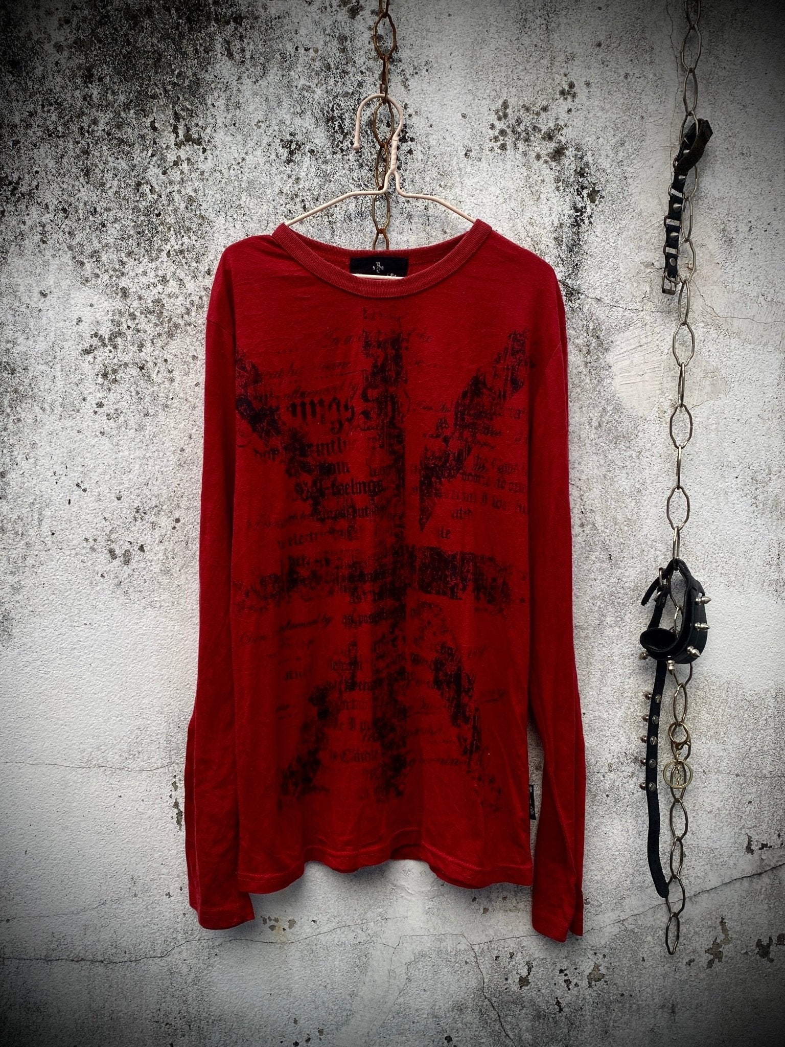 B2V - BG SHO RED - T༒ vintage streetwear thrift y2k clothing by B2V_BAD2WEAR