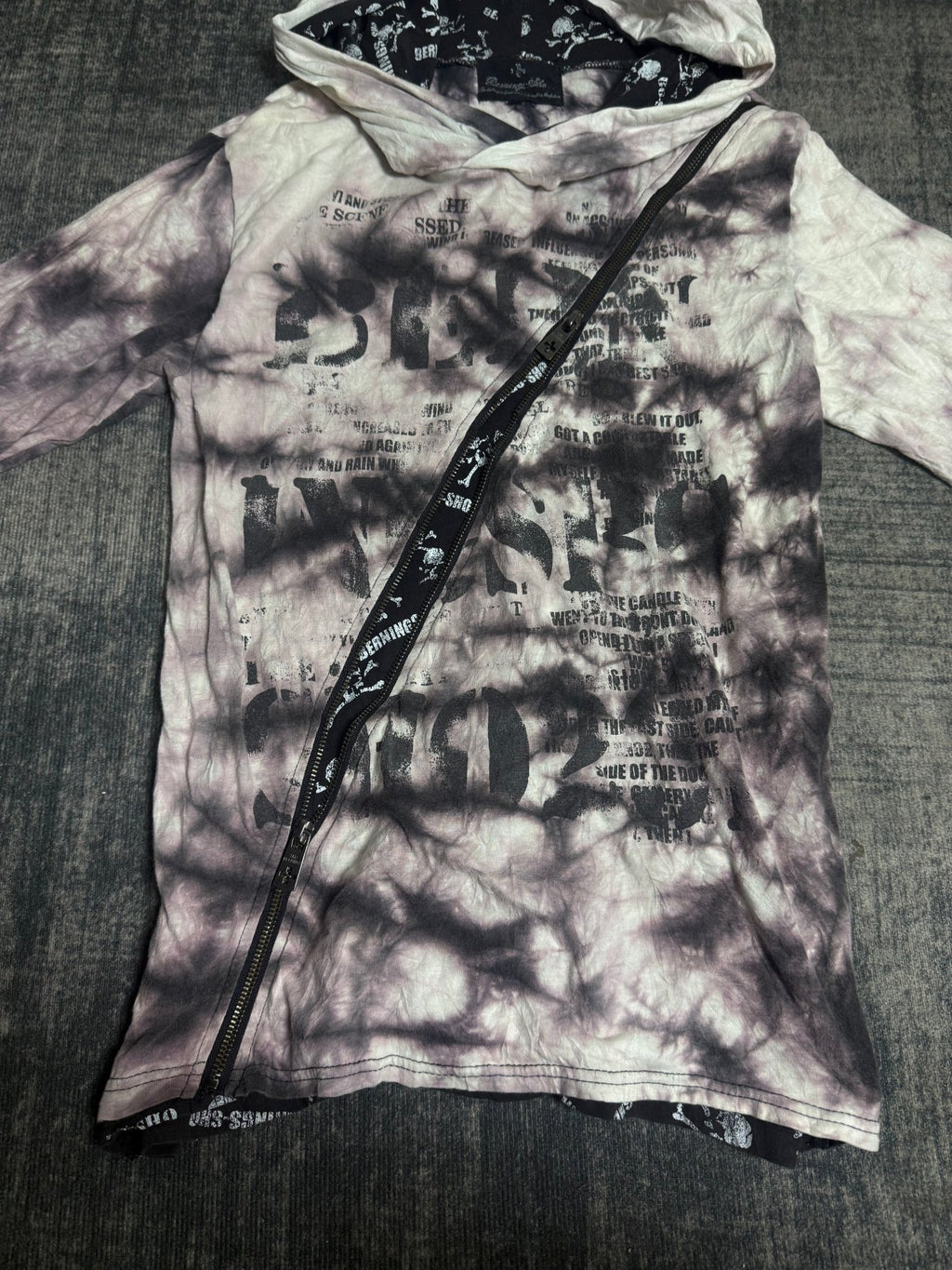 B2V - BG SHO SKULL HOODIE ༒ vintage streetwear thrift y2k clothing by B2V_BAD2WEAR