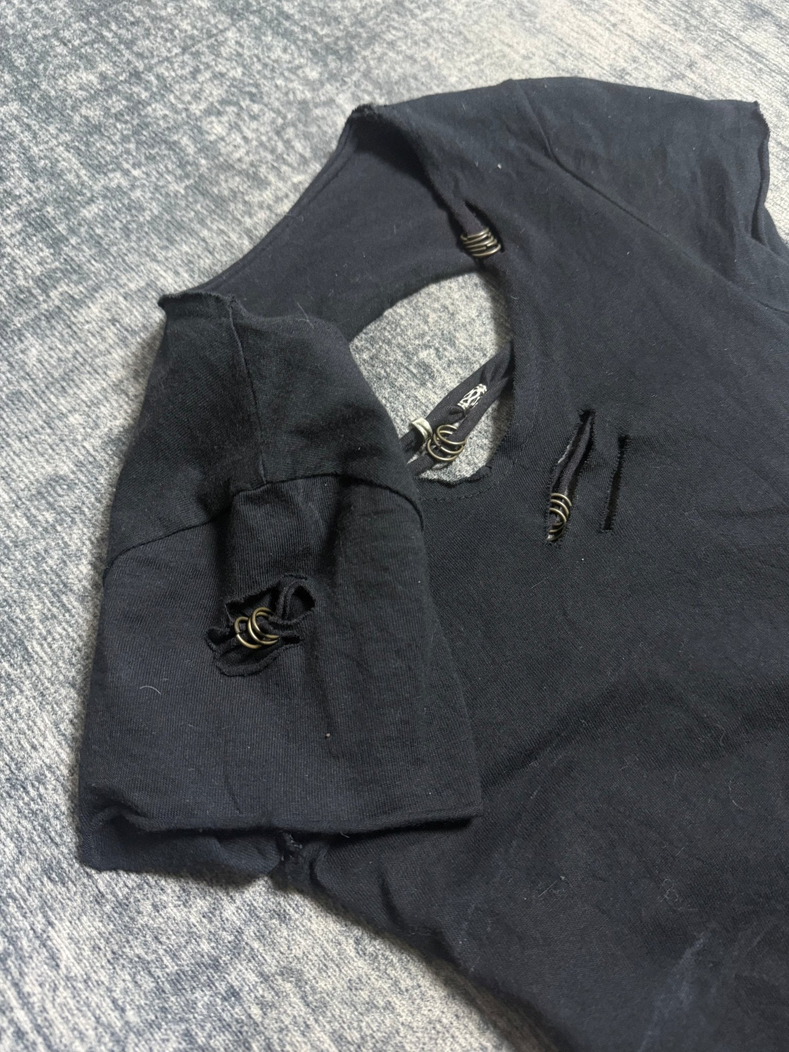 B2V - BLACK JP SHIRT༒ vintage streetwear thrift y2k clothing by B2V_BAD2WEAR