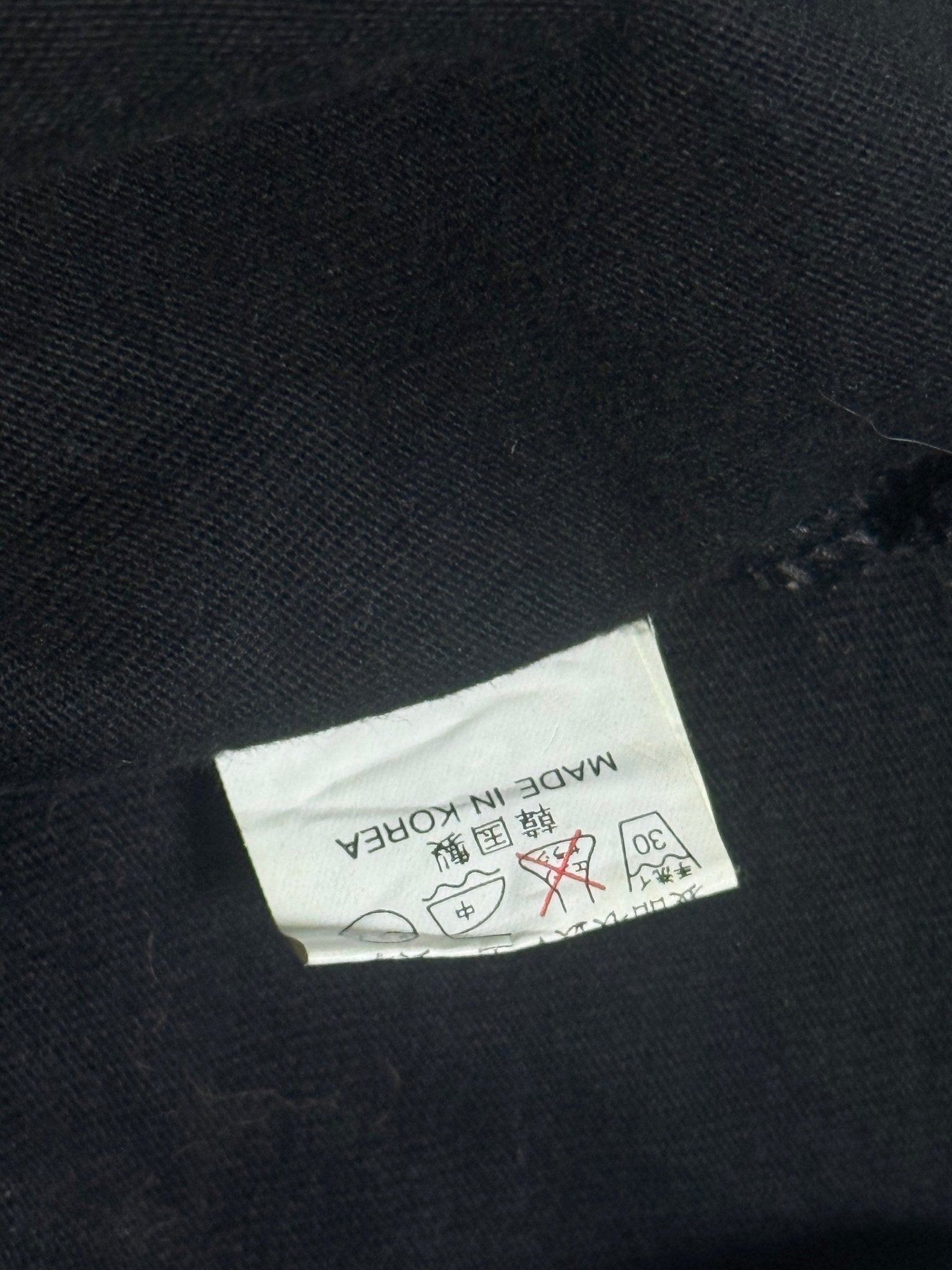 B2V - BLACK JP SHIRT༒ vintage streetwear thrift y2k clothing by B2V_BAD2WEAR
