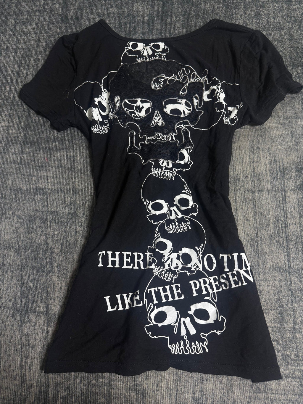B2V - BLACK SKULL PUNK T ༒ vintage streetwear thrift y2k clothing by B2V_BAD2WEAR