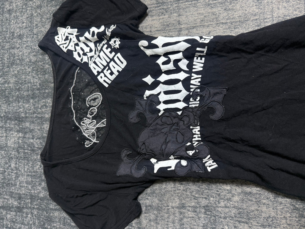B2V - BLACK SKULL PUNK T ༒ vintage streetwear thrift y2k clothing by B2V_BAD2WEAR