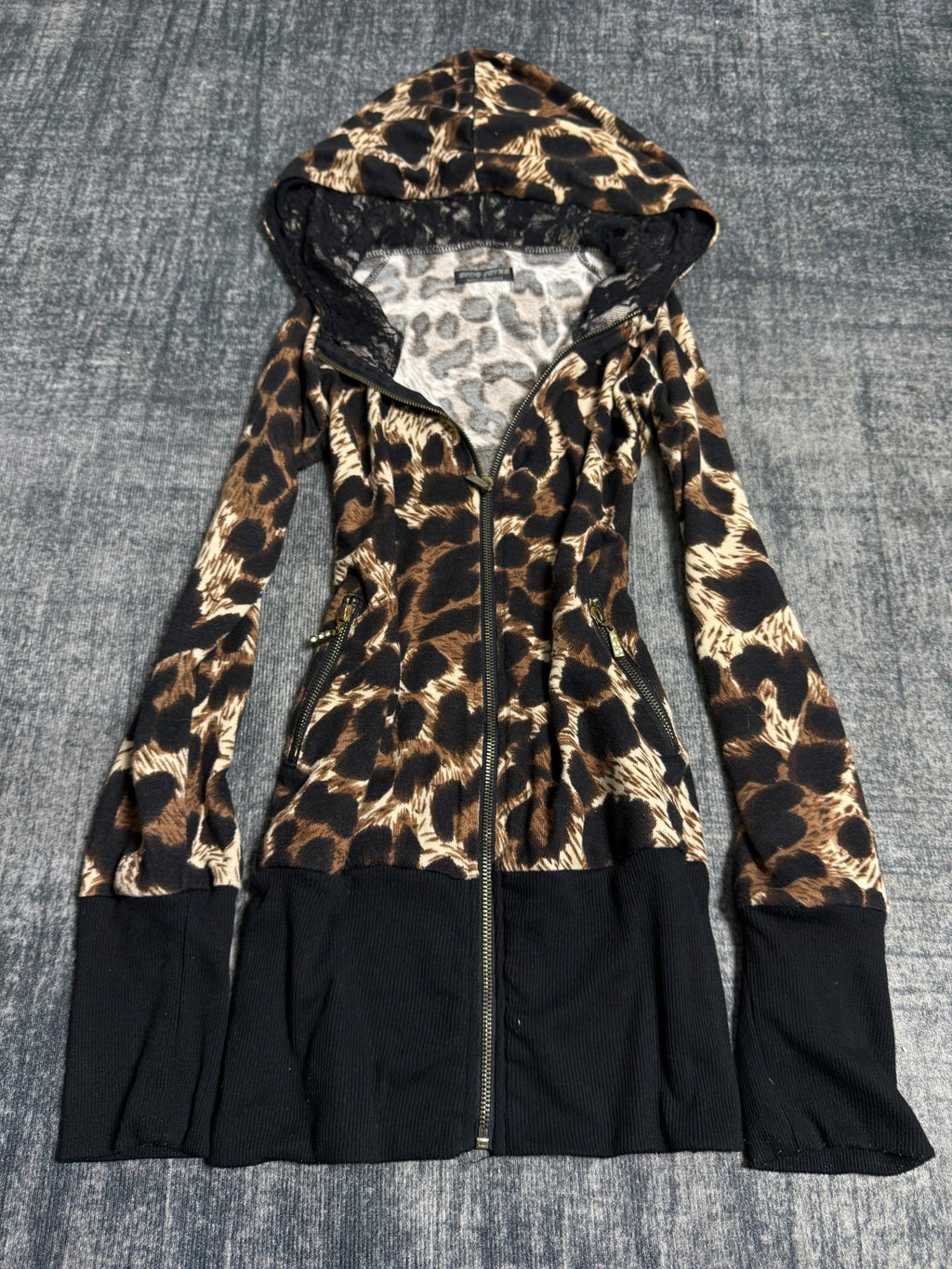 B2V - BODY JENE HOODIE༒ vintage streetwear thrift y2k clothing by B2V_BAD2WEAR