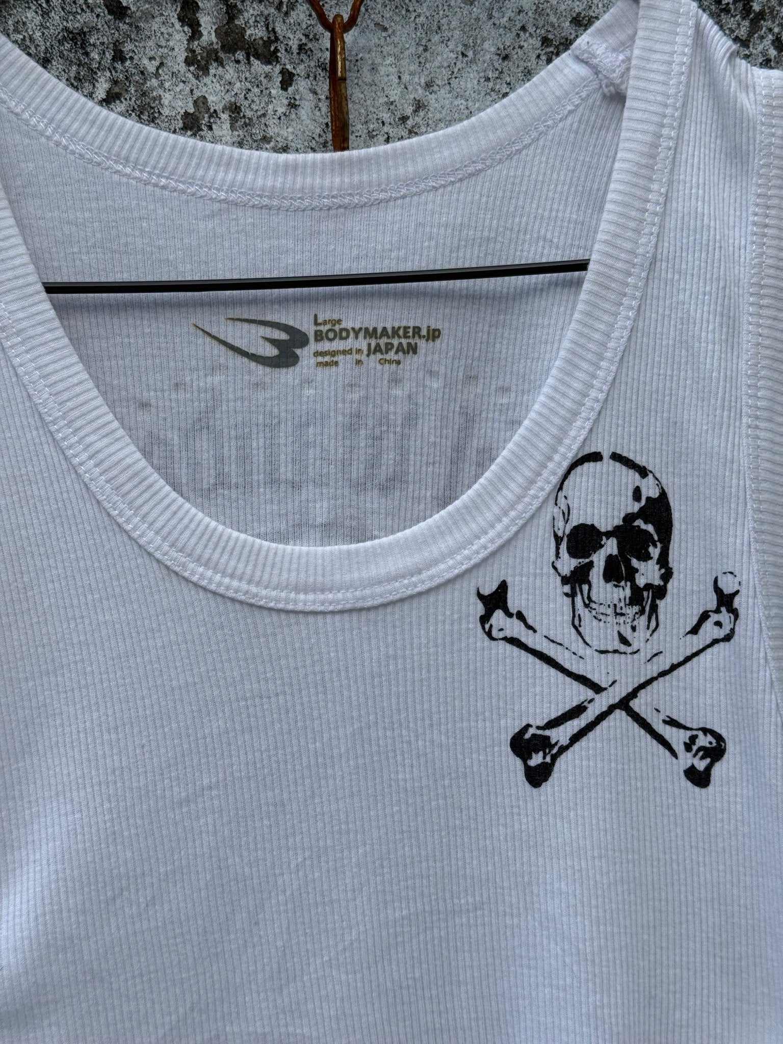 B2V - BODYMAKER TOP༒ vintage streetwear thrift y2k clothing by B2V_BAD2WEAR