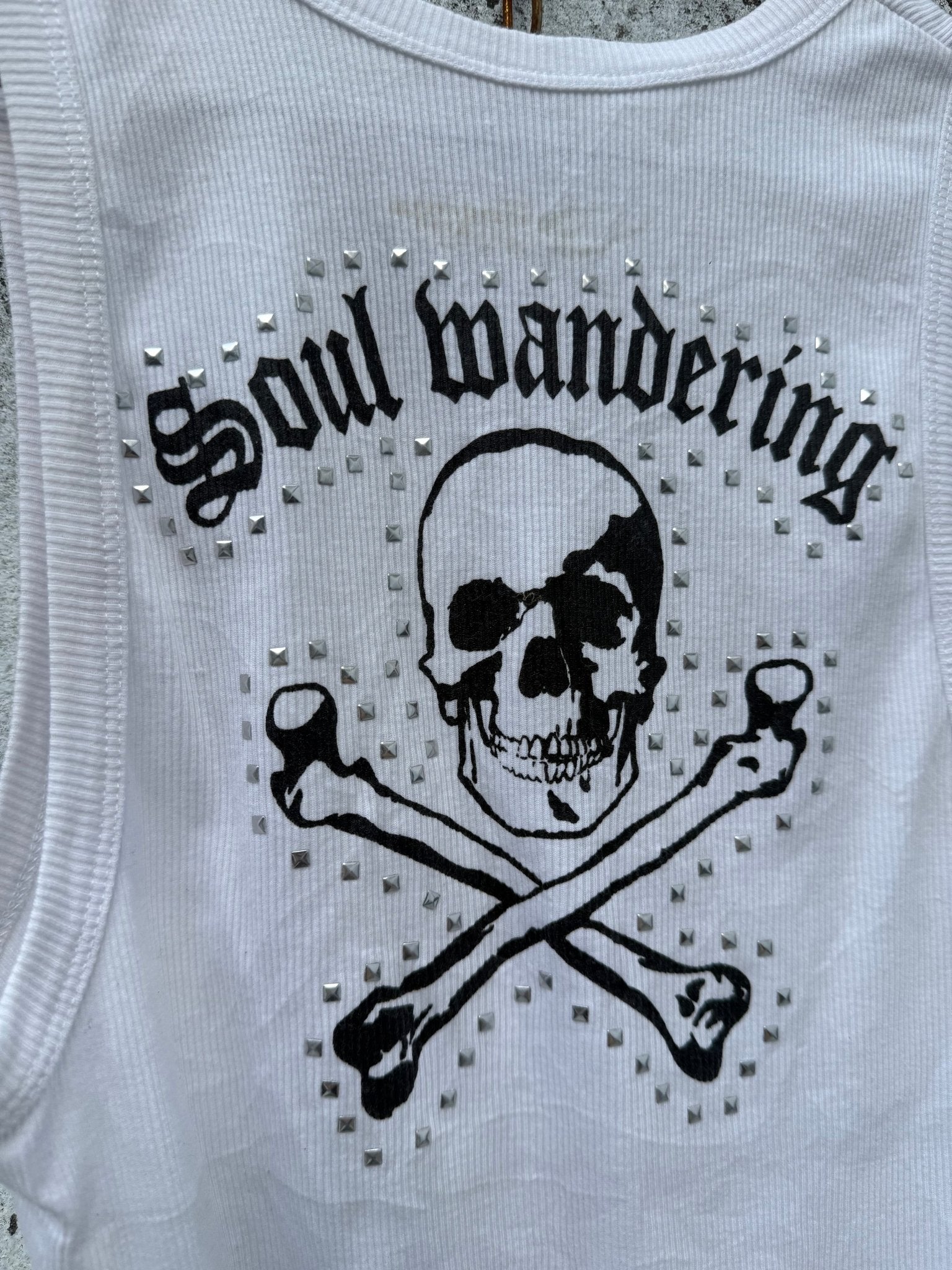 B2V - BODYMAKER TOP༒ vintage streetwear thrift y2k clothing by B2V_BAD2WEAR