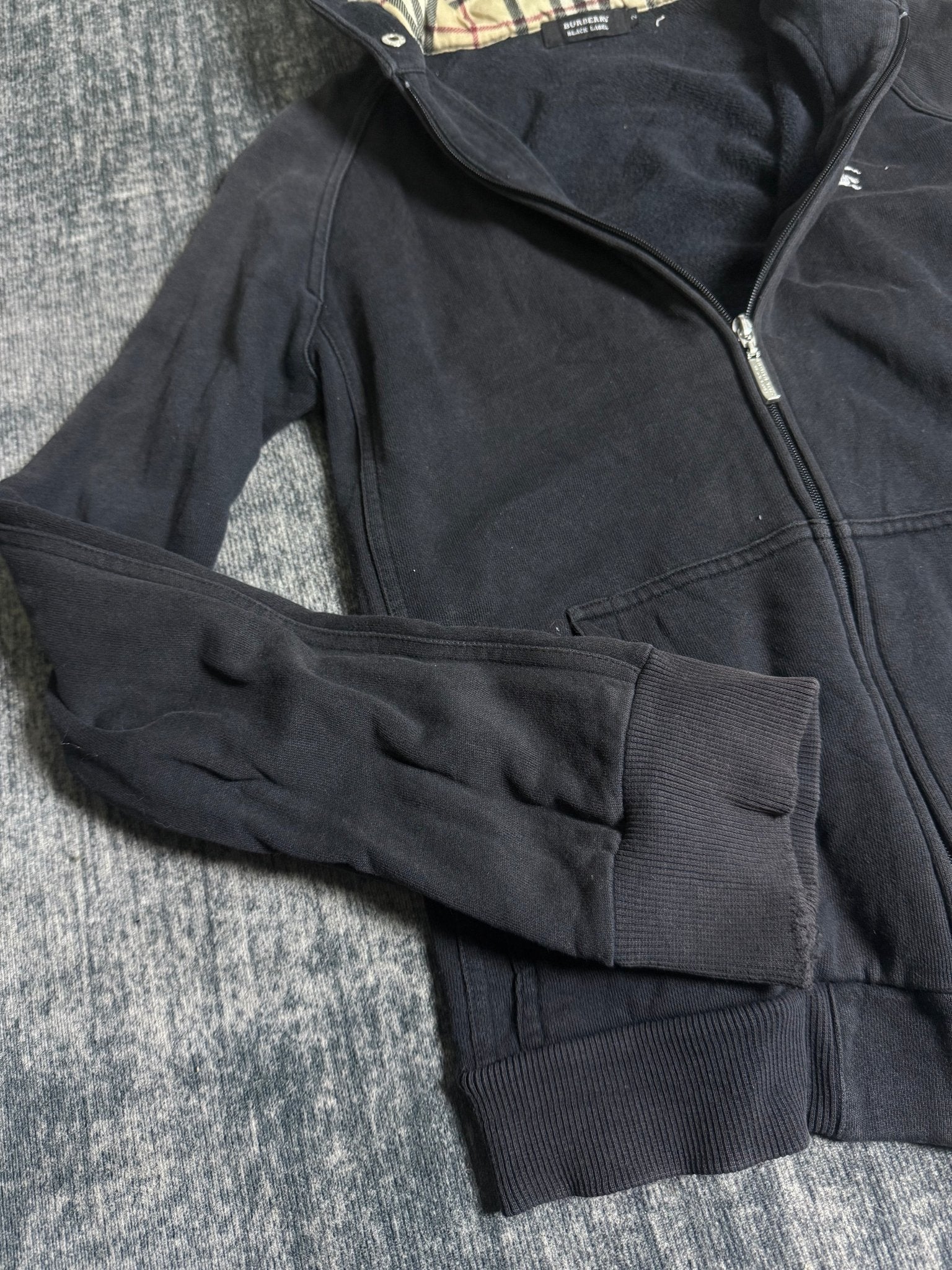B2V - BURBERRY HOODIE༒ vintage streetwear thrift y2k clothing by B2V_BAD2WEAR