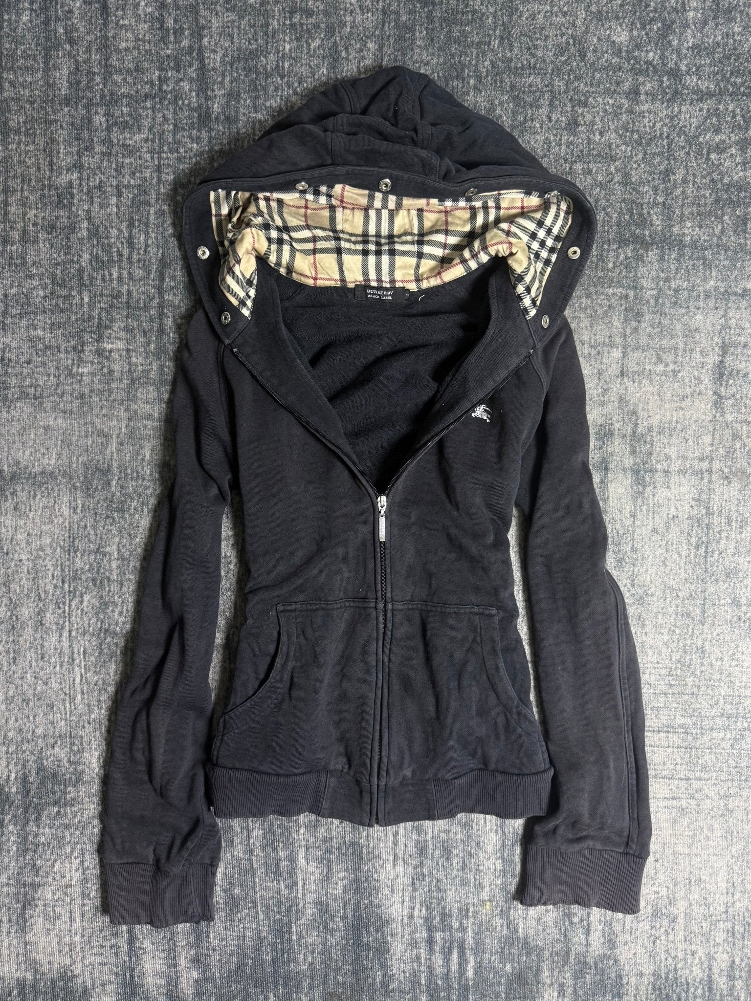 B2V - BURBERRY HOODIE༒ vintage streetwear thrift y2k clothing by B2V_BAD2WEAR