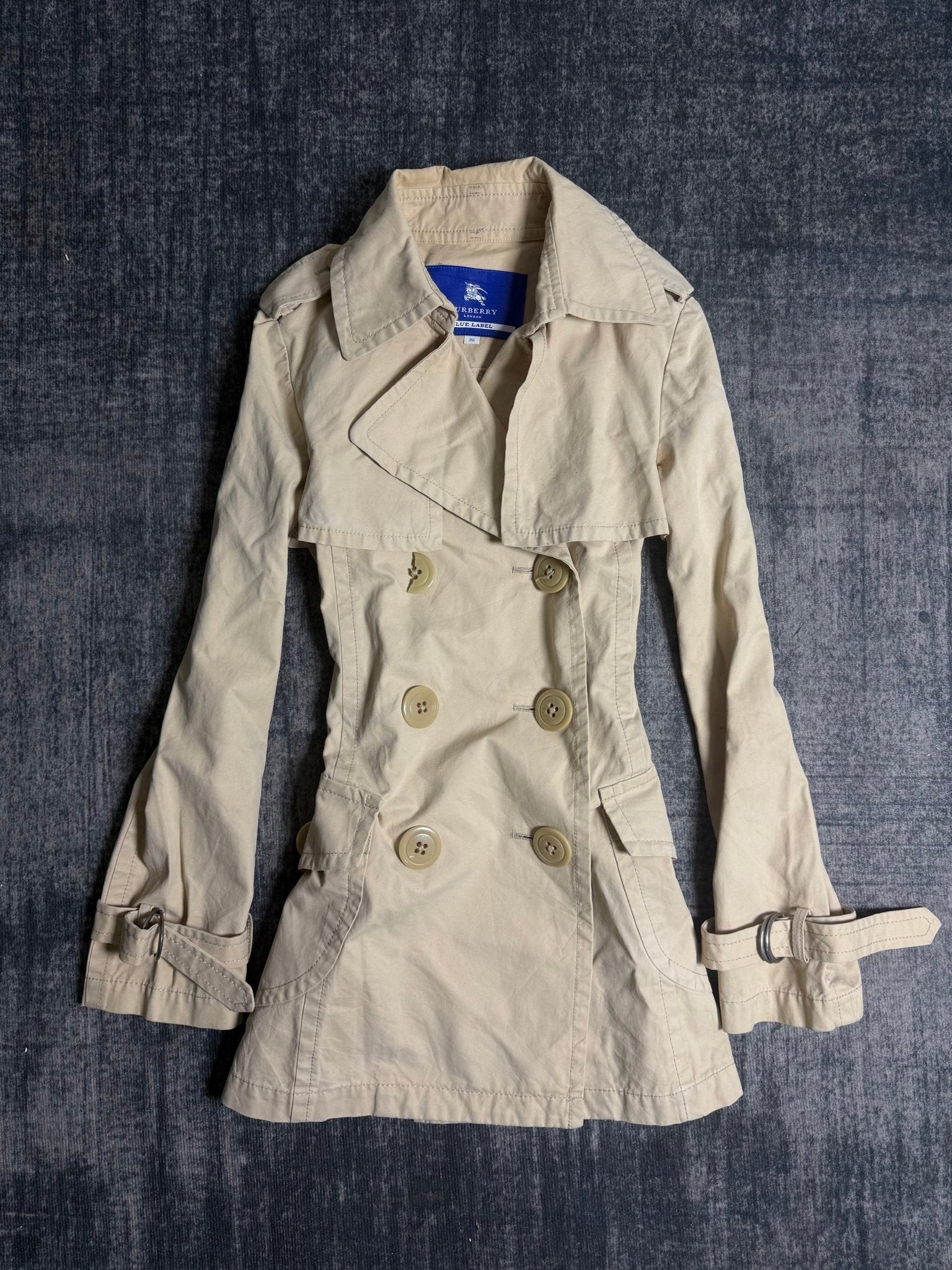 B2V - BURBERRY JACKET༒ ⭕️ SHOULDER LENGHT vintage streetwear thrift y2k clothing by B2V_BAD2WEAR