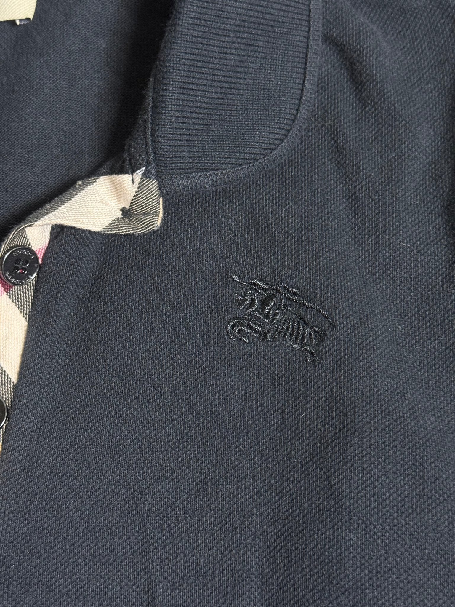 B2V - BURBERRY SHIRT༒ vintage streetwear thrift y2k clothing by B2V_BAD2WEAR