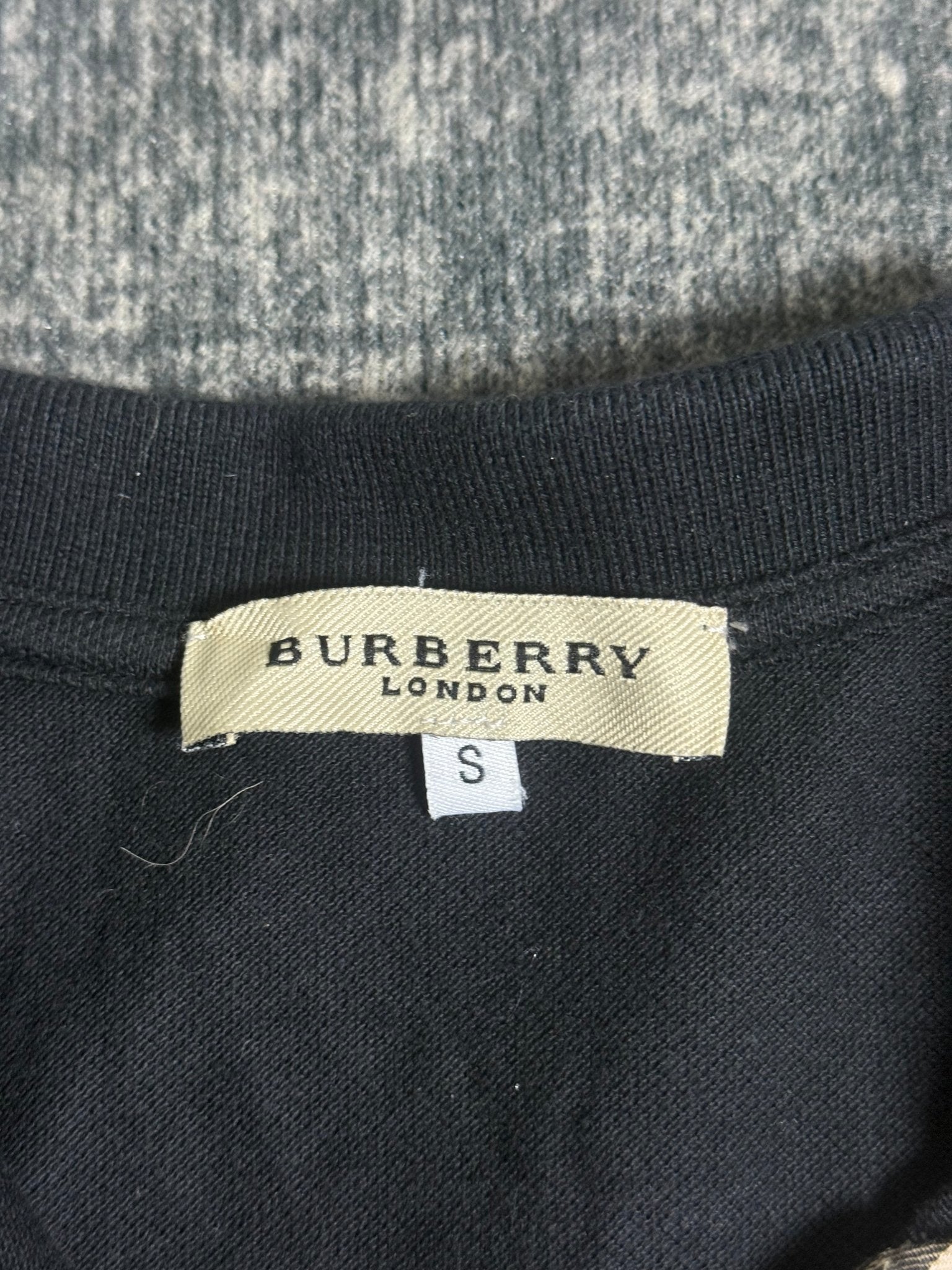 B2V - BURBERRY SHIRT༒ vintage streetwear thrift y2k clothing by B2V_BAD2WEAR