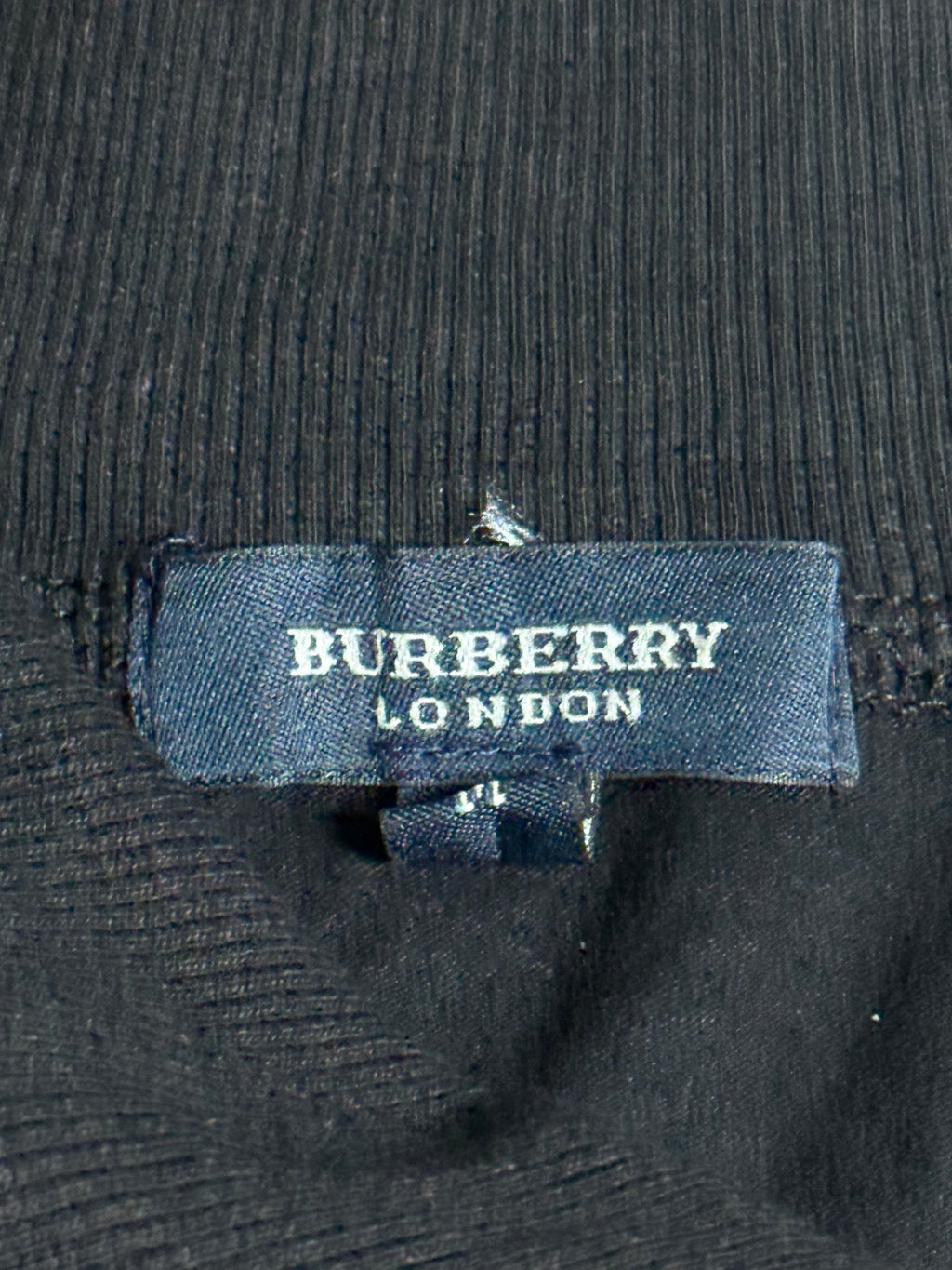 B2V - BURBERRY SHIRT(3)༒ vintage streetwear thrift y2k clothing by B2V_BAD2WEAR