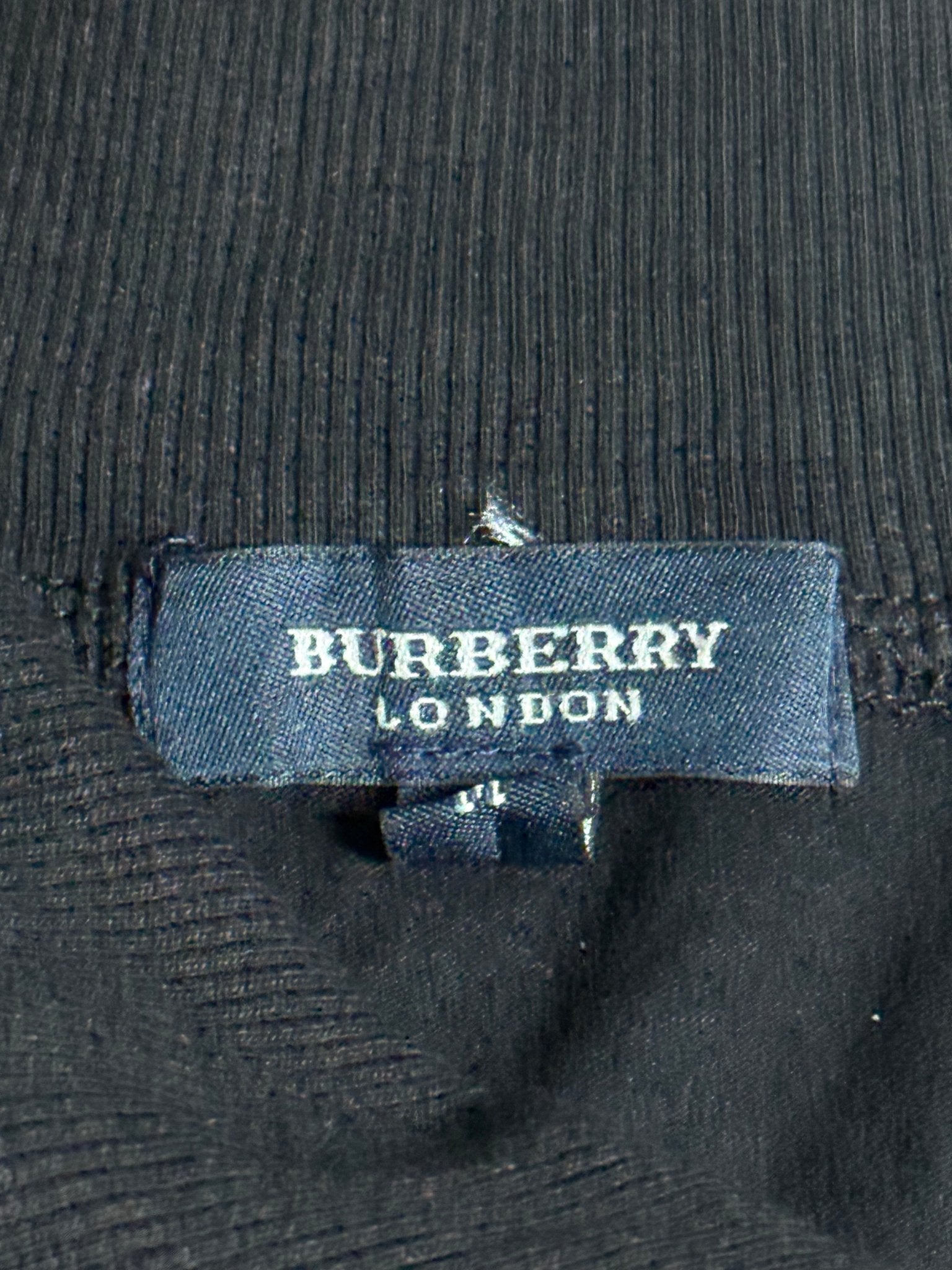 B2V - BURBERRY SHIRT(3)༒ vintage streetwear thrift y2k clothing by B2V_BAD2WEAR