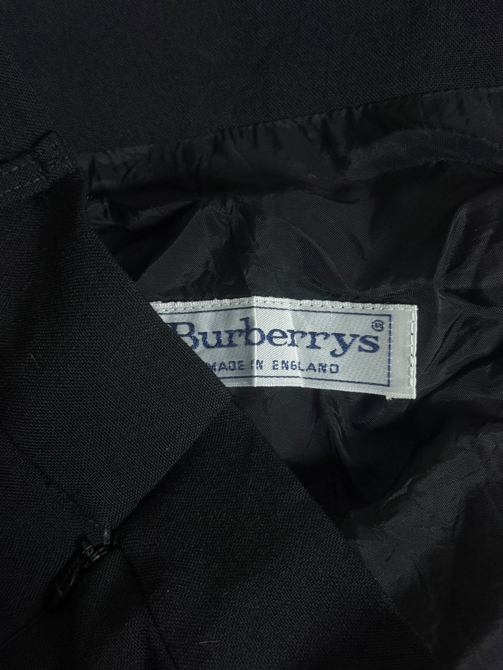 B2V - BURBERRY SKIRT༒⭕️HIPS vintage streetwear thrift y2k clothing by B2V_BAD2WEAR