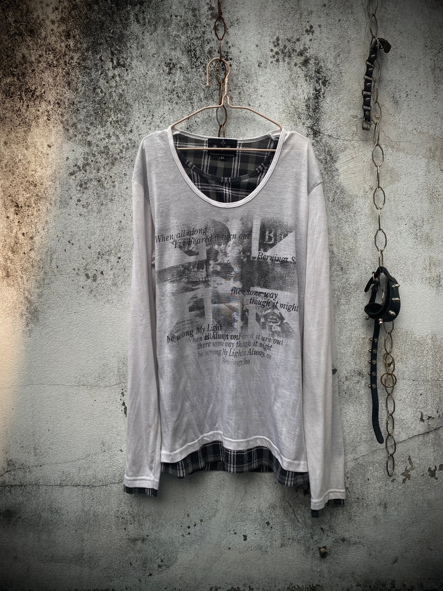 B2V - BURNING SHO (1)༒ vintage streetwear thrift y2k clothing by B2V_BAD2WEAR