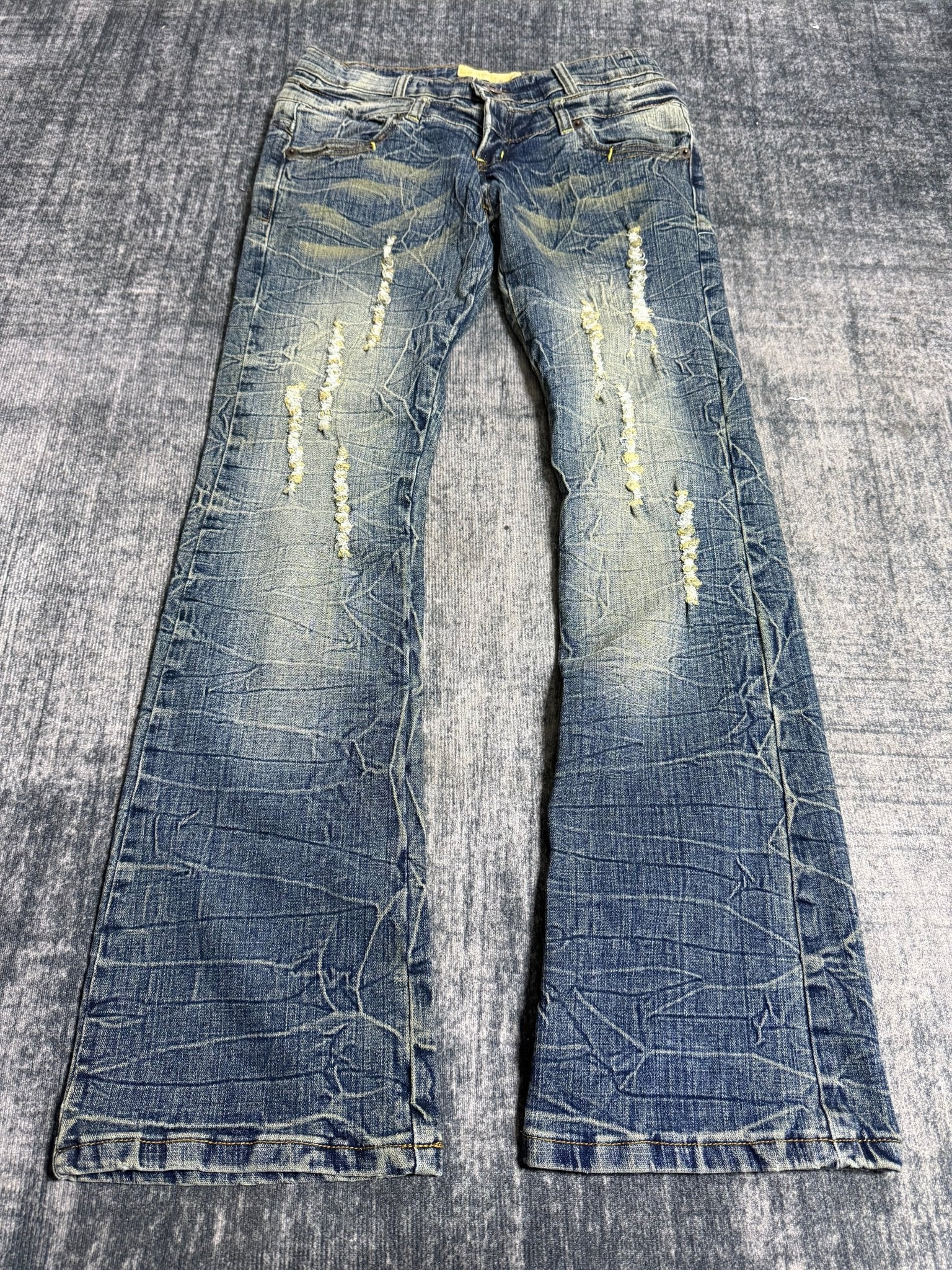 B2V - CALVIS JEAN༒ vintage streetwear thrift y2k clothing by B2V_BAD2WEAR