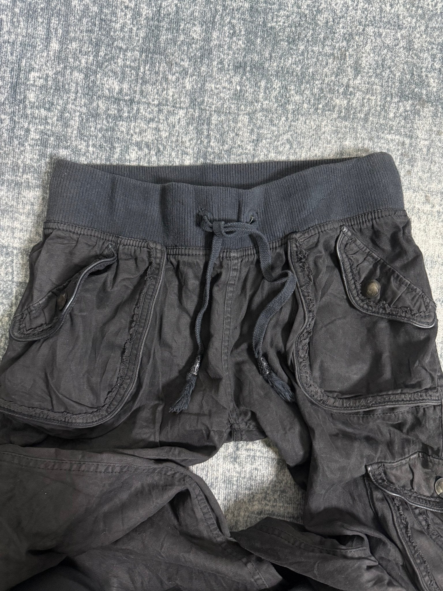 B2V - CARGO PANT༒ vintage streetwear thrift y2k clothing by B2V_BAD2WEAR