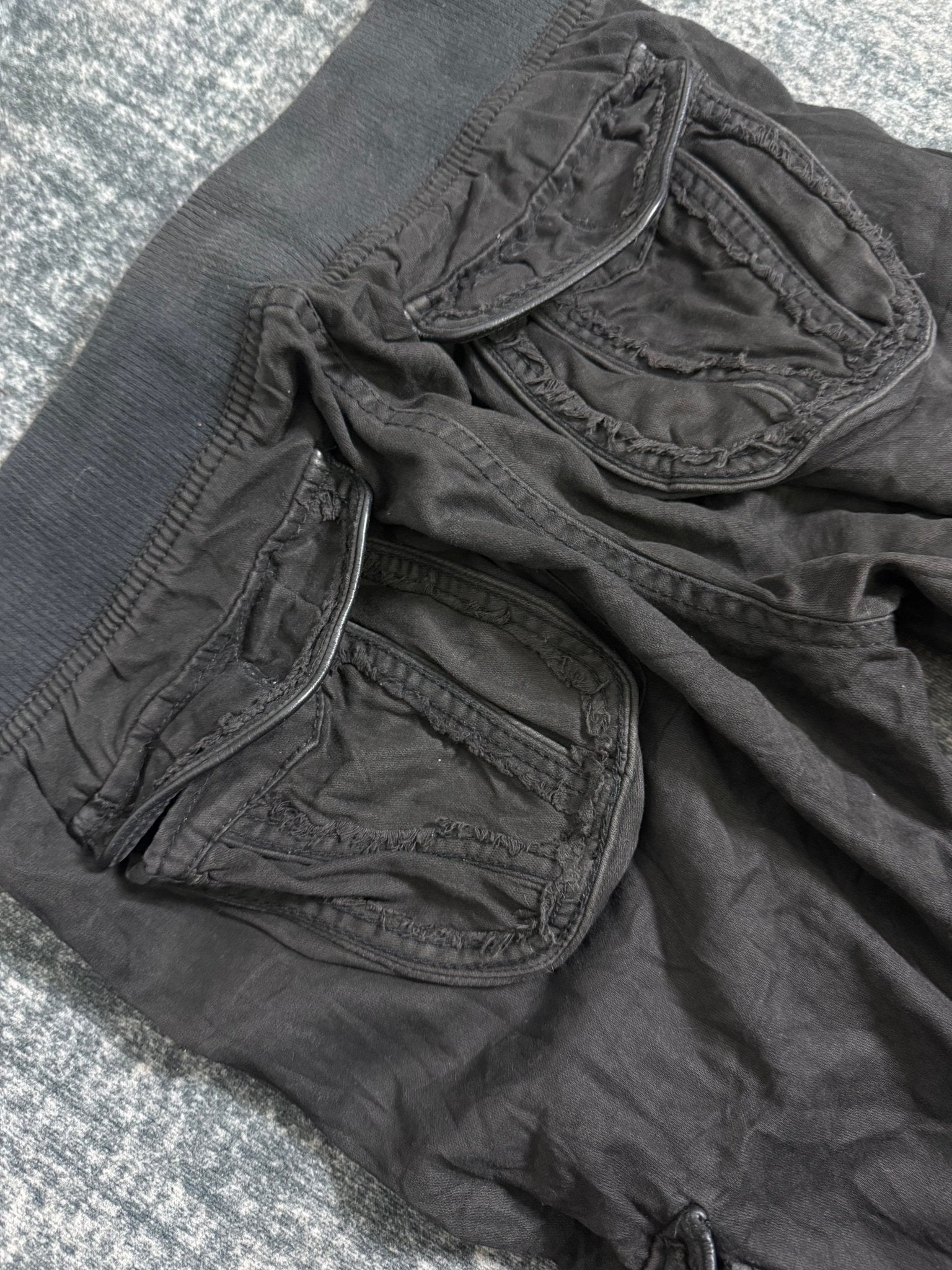 B2V - CARGO PANT༒ vintage streetwear thrift y2k clothing by B2V_BAD2WEAR